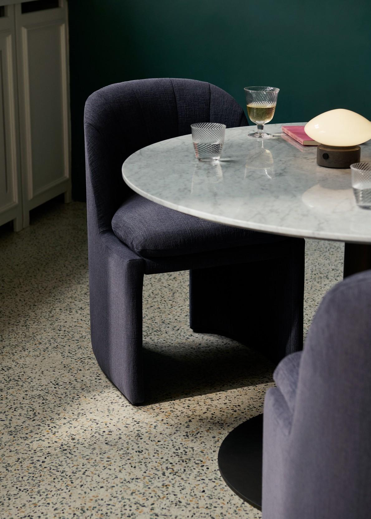 Pareja de sillas auxiliares Loafer SC106-Kvadrat/Cifrado0771-Space Copenhagen, &Tradition en venta 1