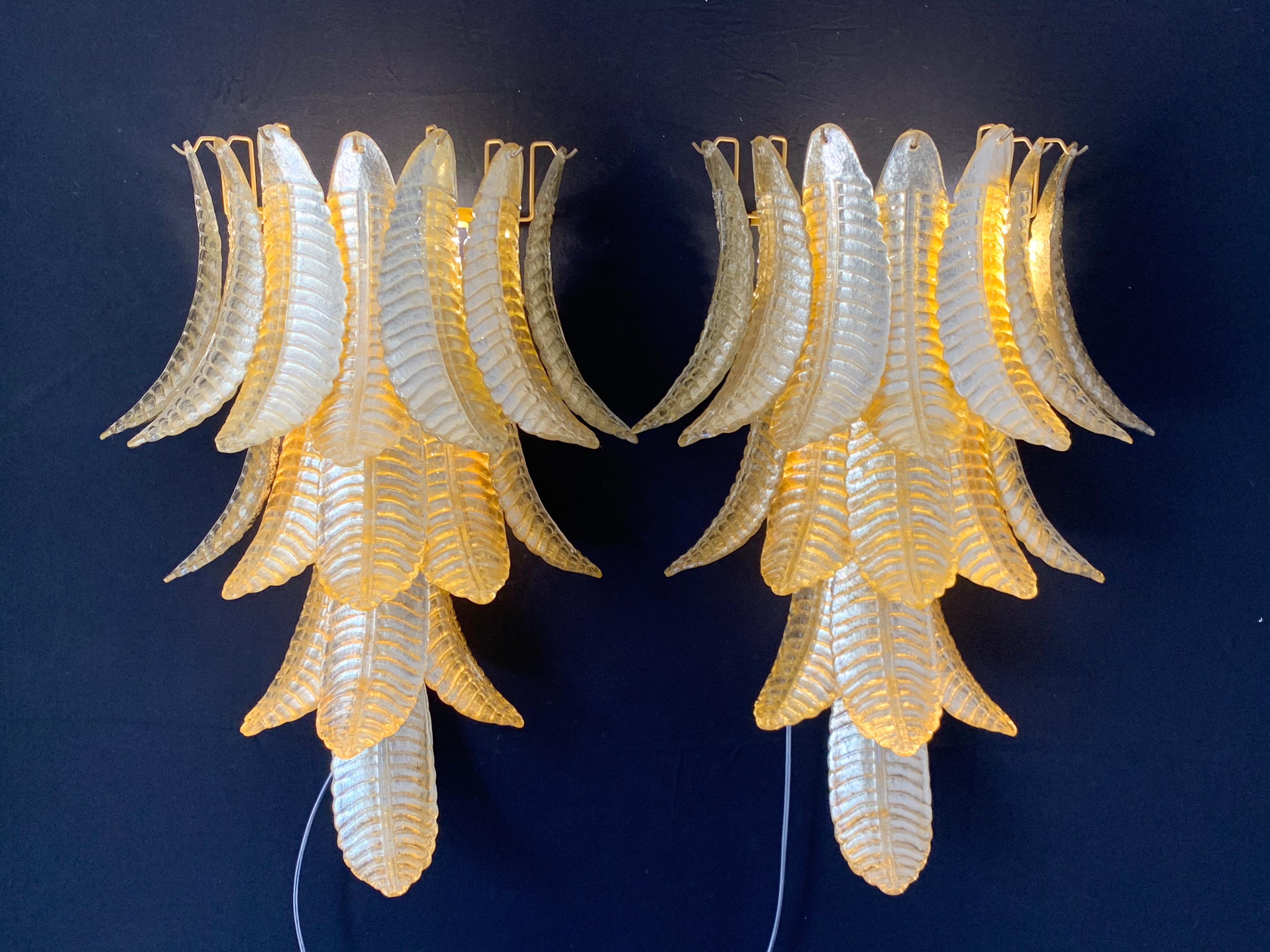 Pair of Long Golden Murano Glass Sconces in Palm Tree Shape , Long Wall Lights In Excellent Condition For Sale In Saint-Ouen, FR