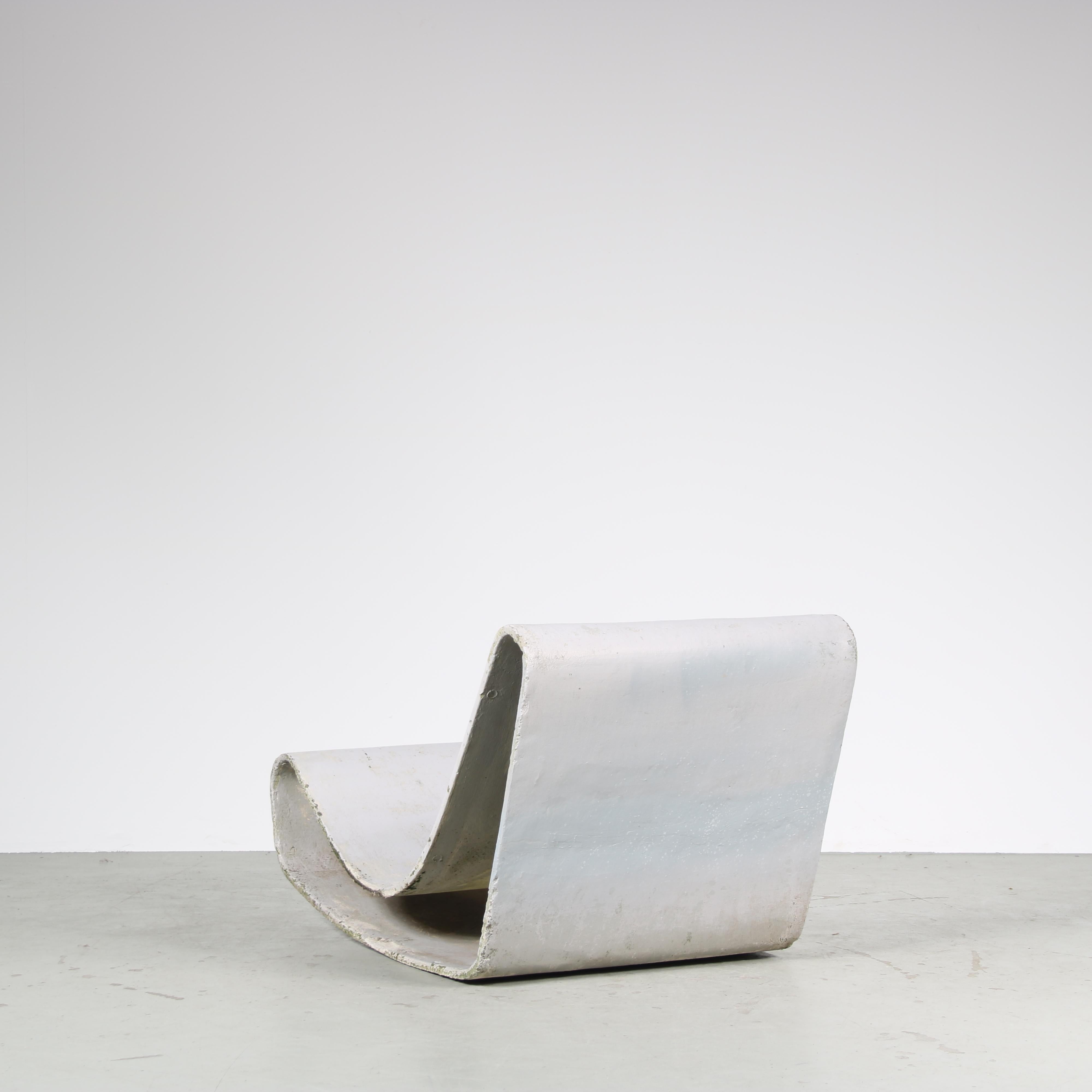 Pair of “Loop” Chairs with Table by Willy Guhl for Eternit, Switzerland 1950 7
