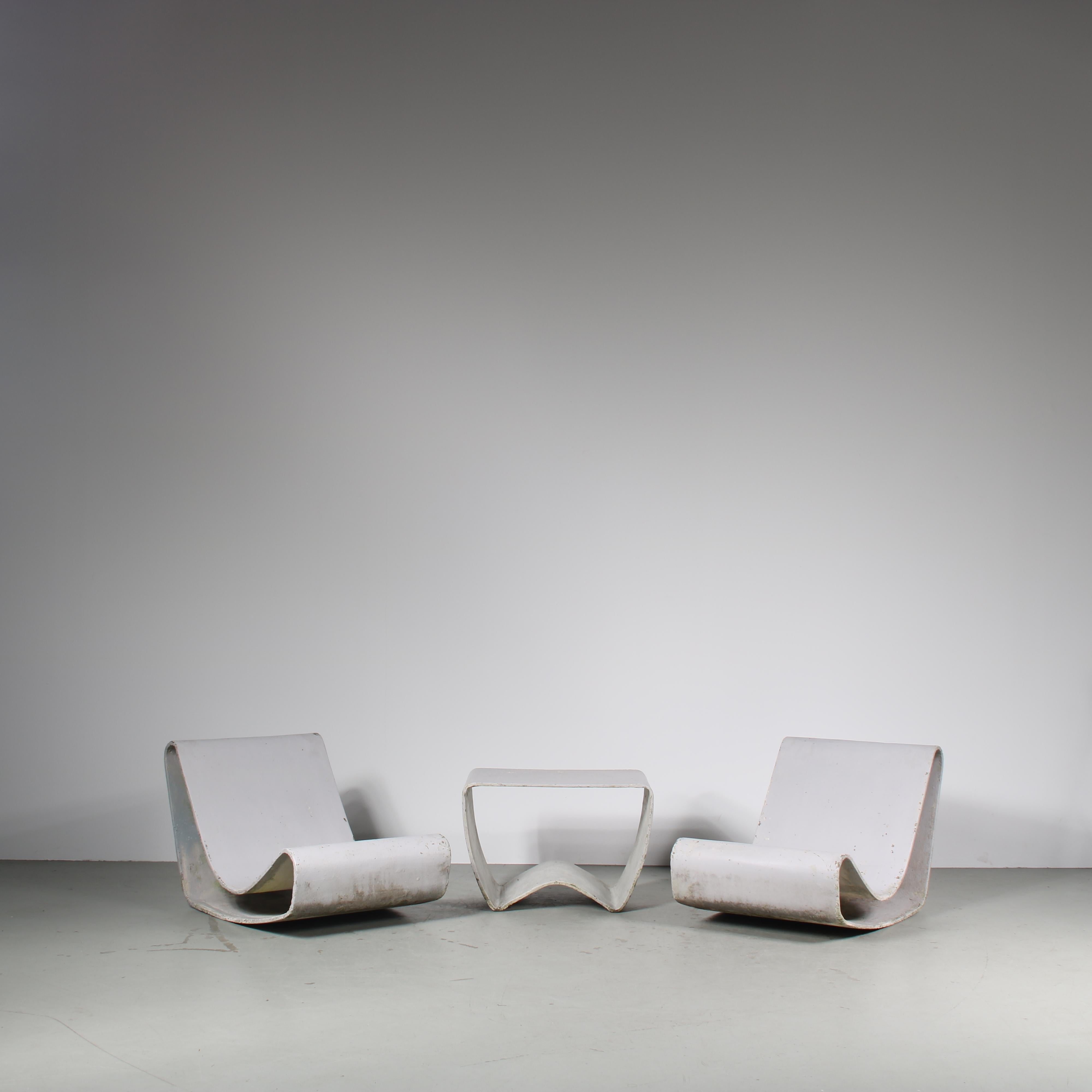 Swiss Pair of “Loop” Chairs with Table by Willy Guhl for Eternit, Switzerland 1950