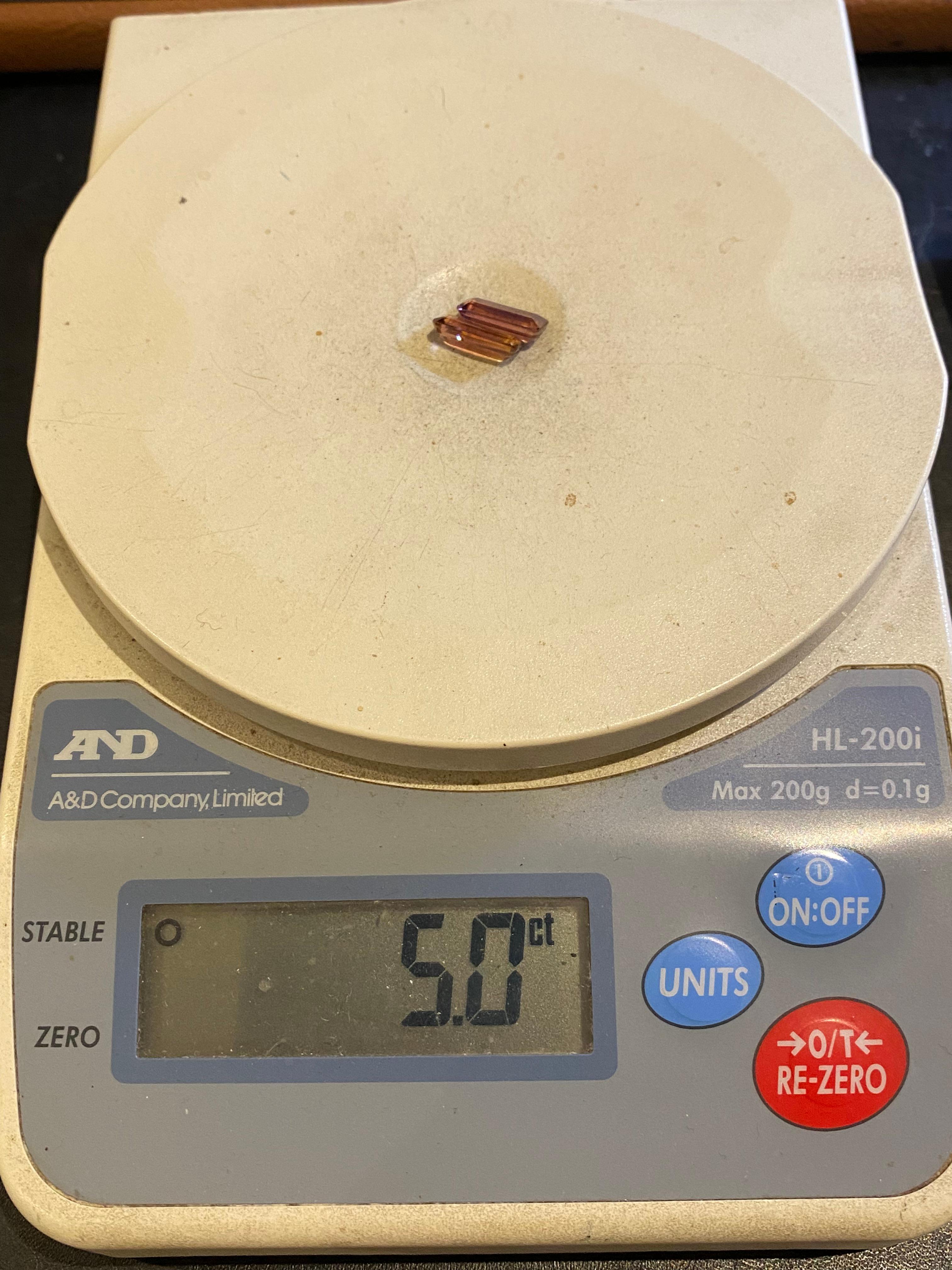 Coppia di tormaline rosa naturali sfuse e abbinate, taglio baguette, 5,00ct (in totale) In condizioni ottime in vendita a MELBOURNE, AU