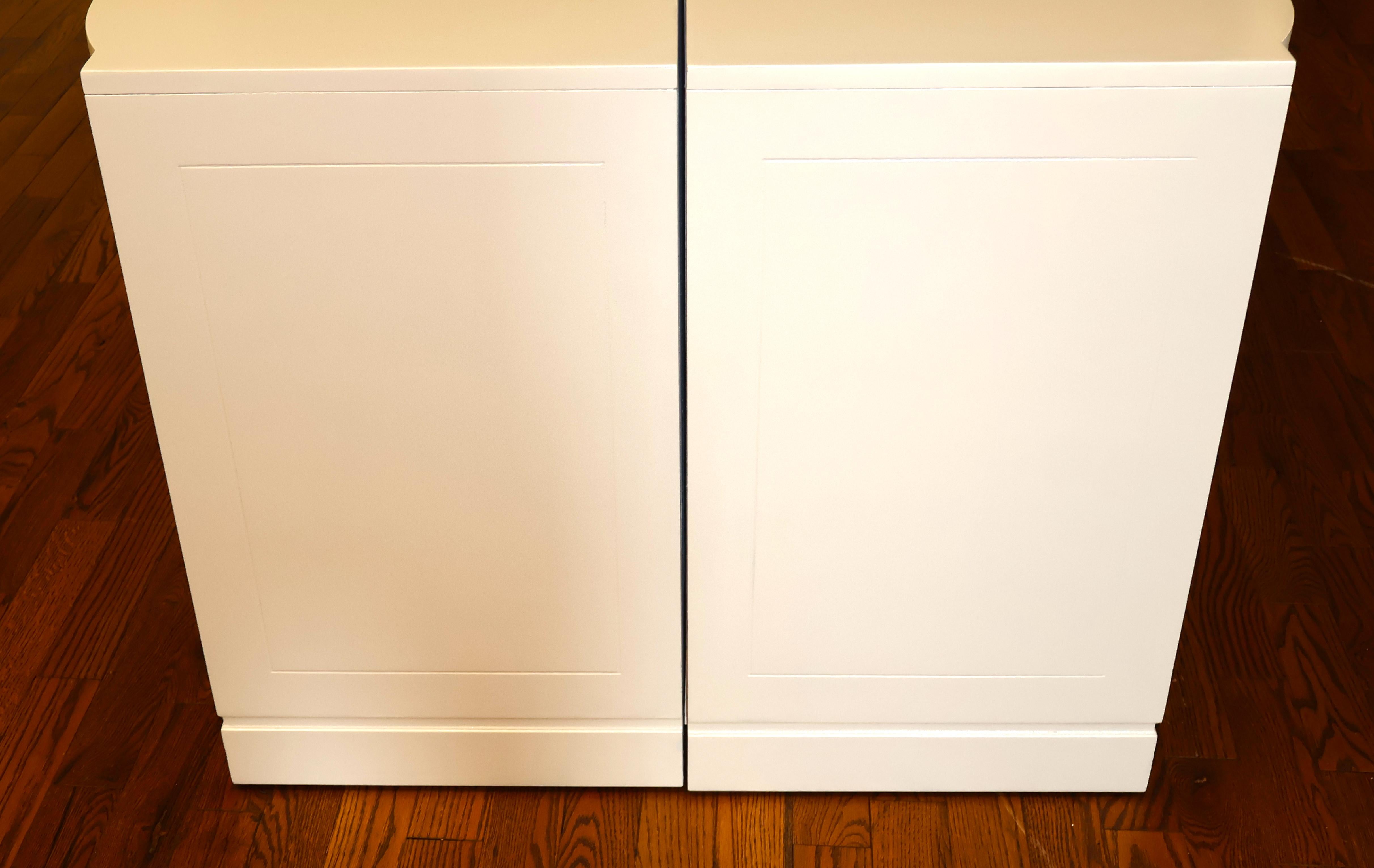 Pair of Lorin Jackson For Grosfeld House Hollywood Regency Modern White Dressers For Sale 10