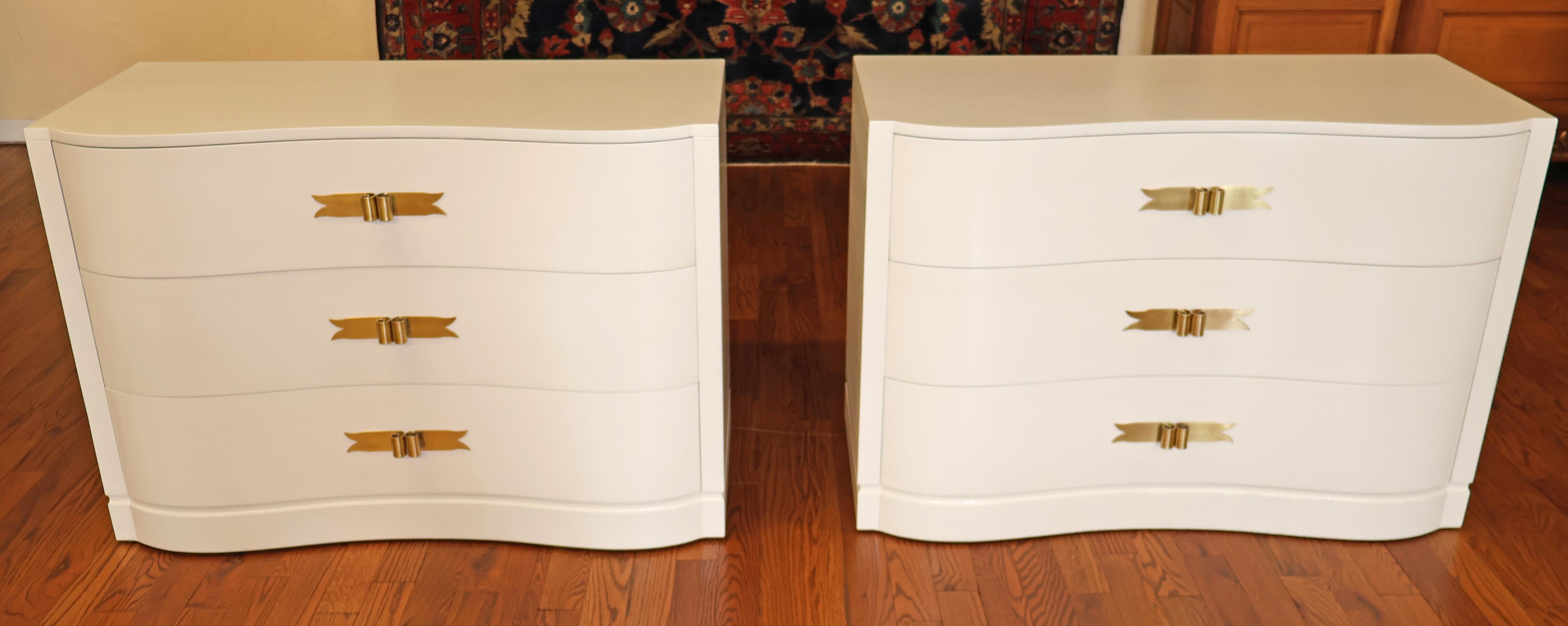 Pair of Lorin Jackson For Grosfeld House Hollywood Regency Modern White Dressers

Dimensions : 48