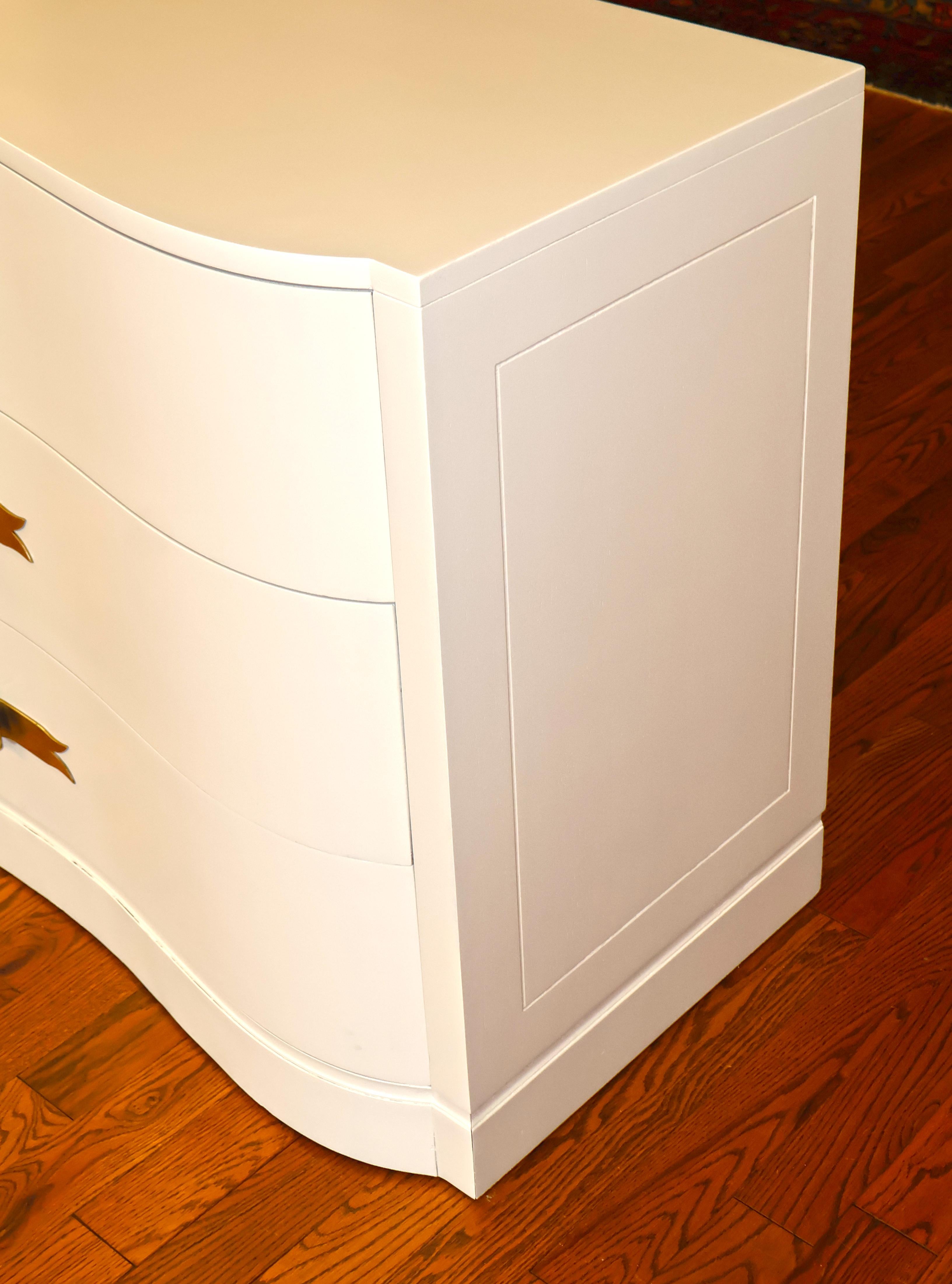 Pair of Lorin Jackson For Grosfeld House Hollywood Regency Modern White Dressers In Good Condition For Sale In Long Branch, NJ