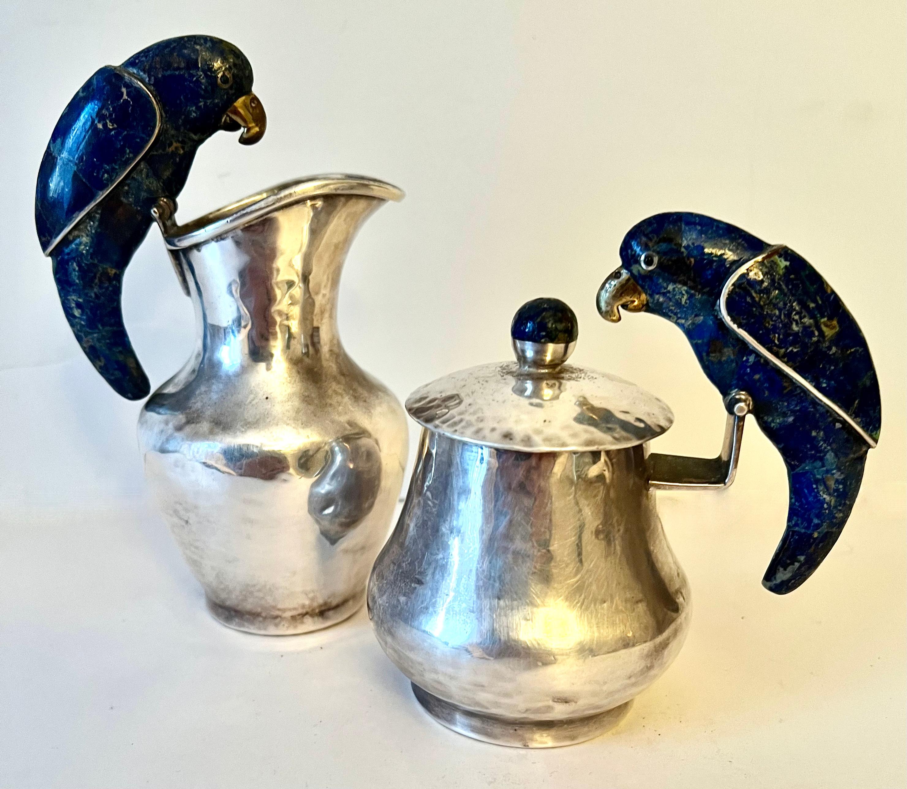 Pair of Los Castillo Signed Mexican Sterling Cream and Sugar with Lapis Birds In Good Condition For Sale In Los Angeles, CA