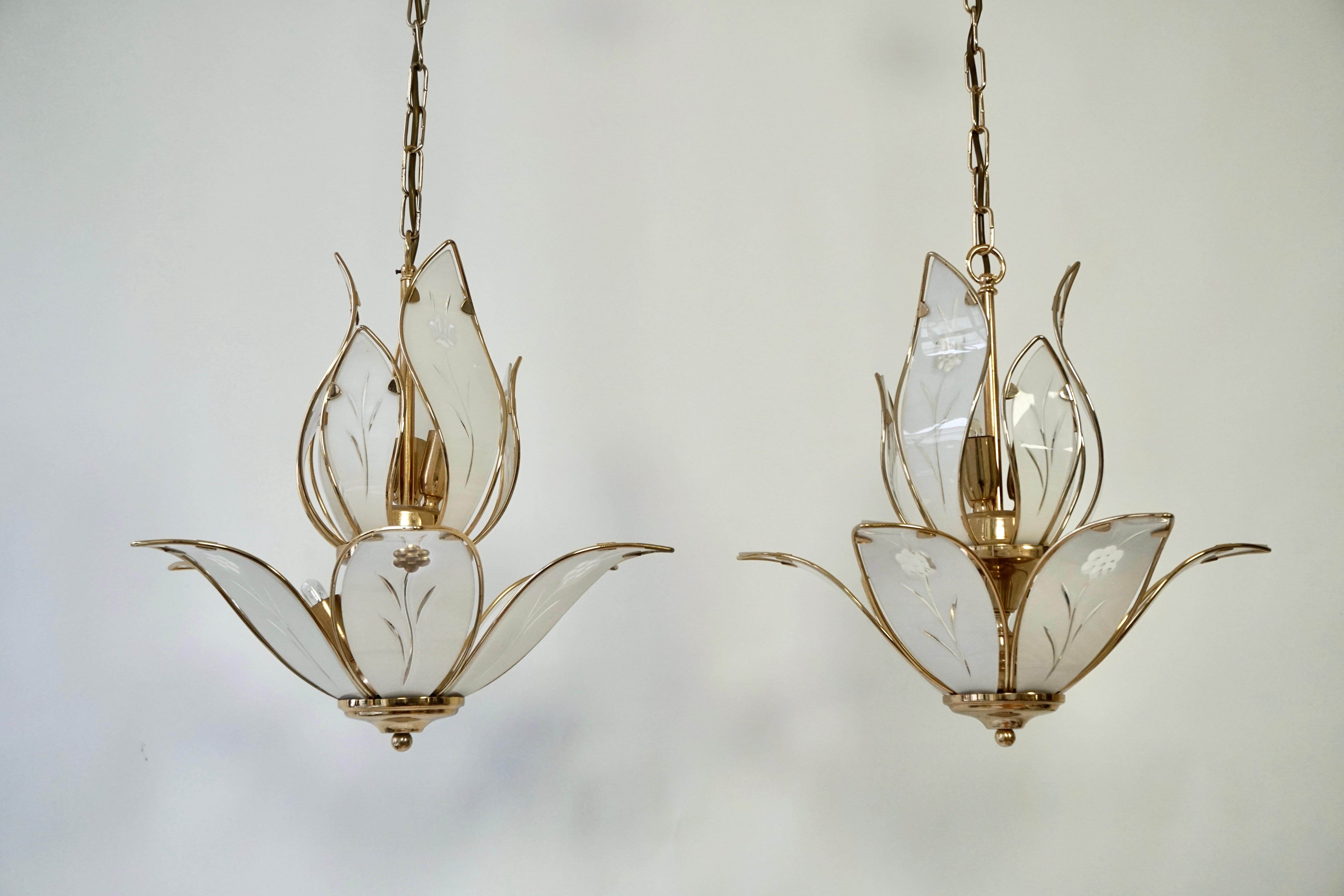 Three Lotus Flower and Brass Glass Chandeliers In Good Condition For Sale In Antwerp, BE