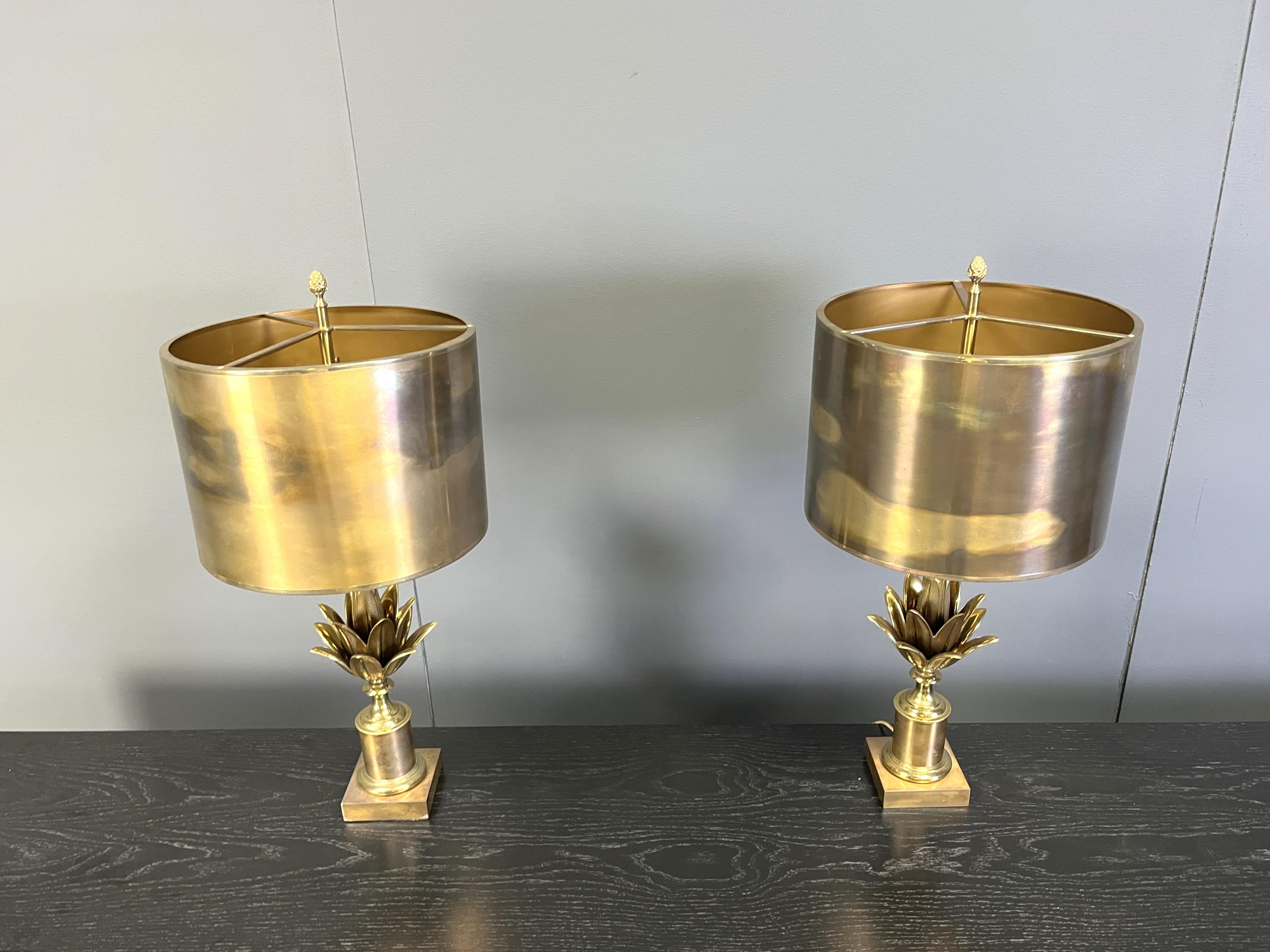 Coppia di lampade da tavolo a fiore di loto firmate Maison Charles, anni '70 in vendita 8