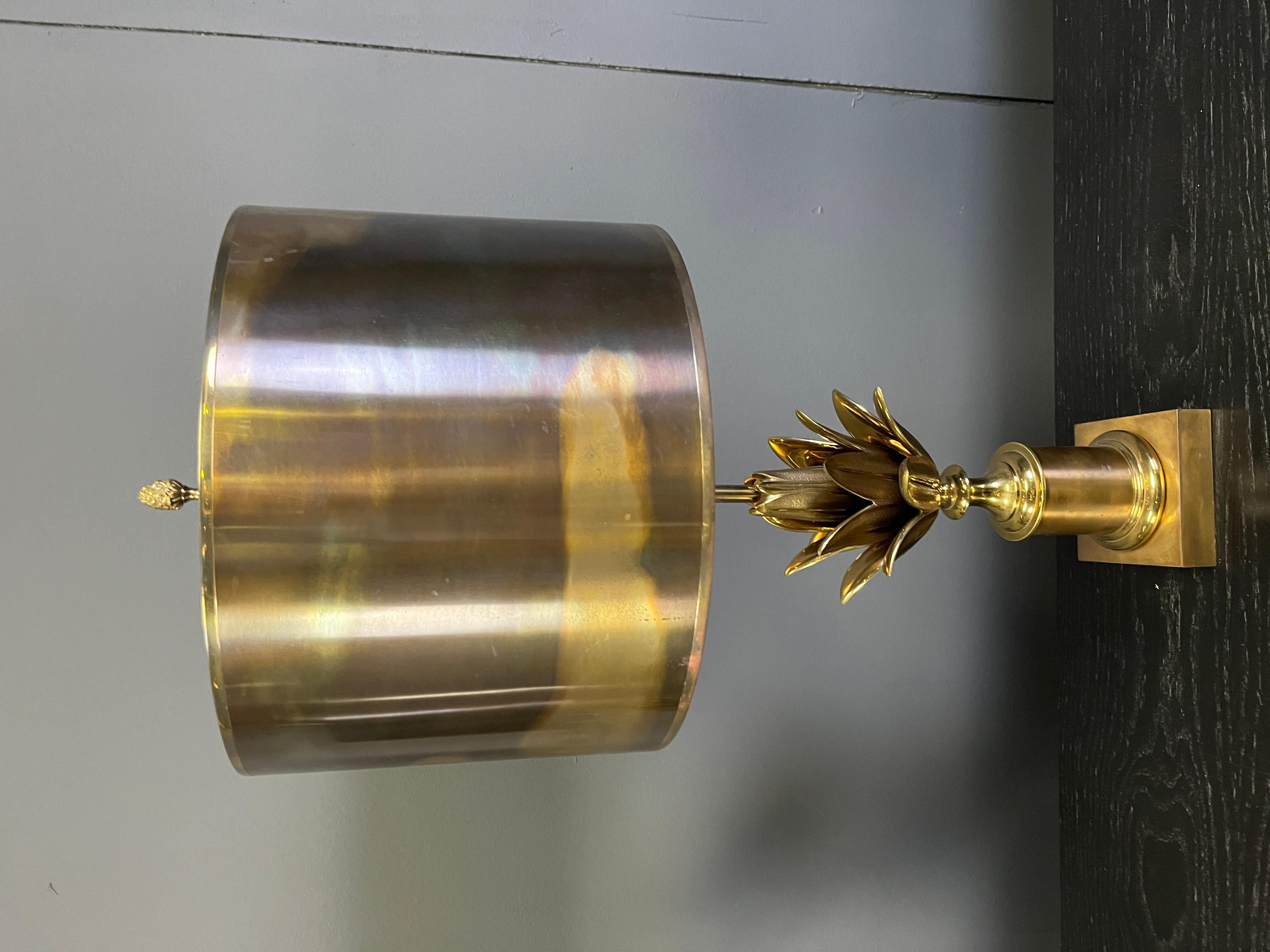 Coppia di lampade da tavolo a fiore di loto firmate Maison Charles, anni '70 in vendita 9