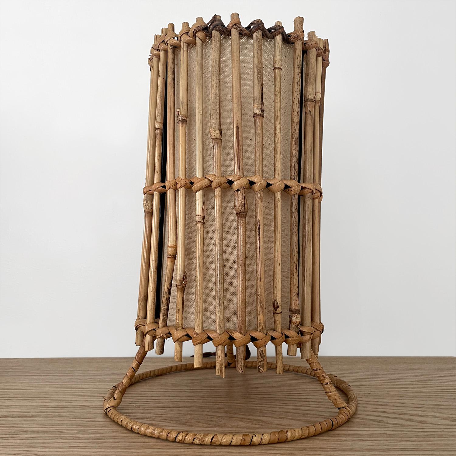 Pareja de lámparas de mesa francesas de bambú Louis Sognot en venta 3