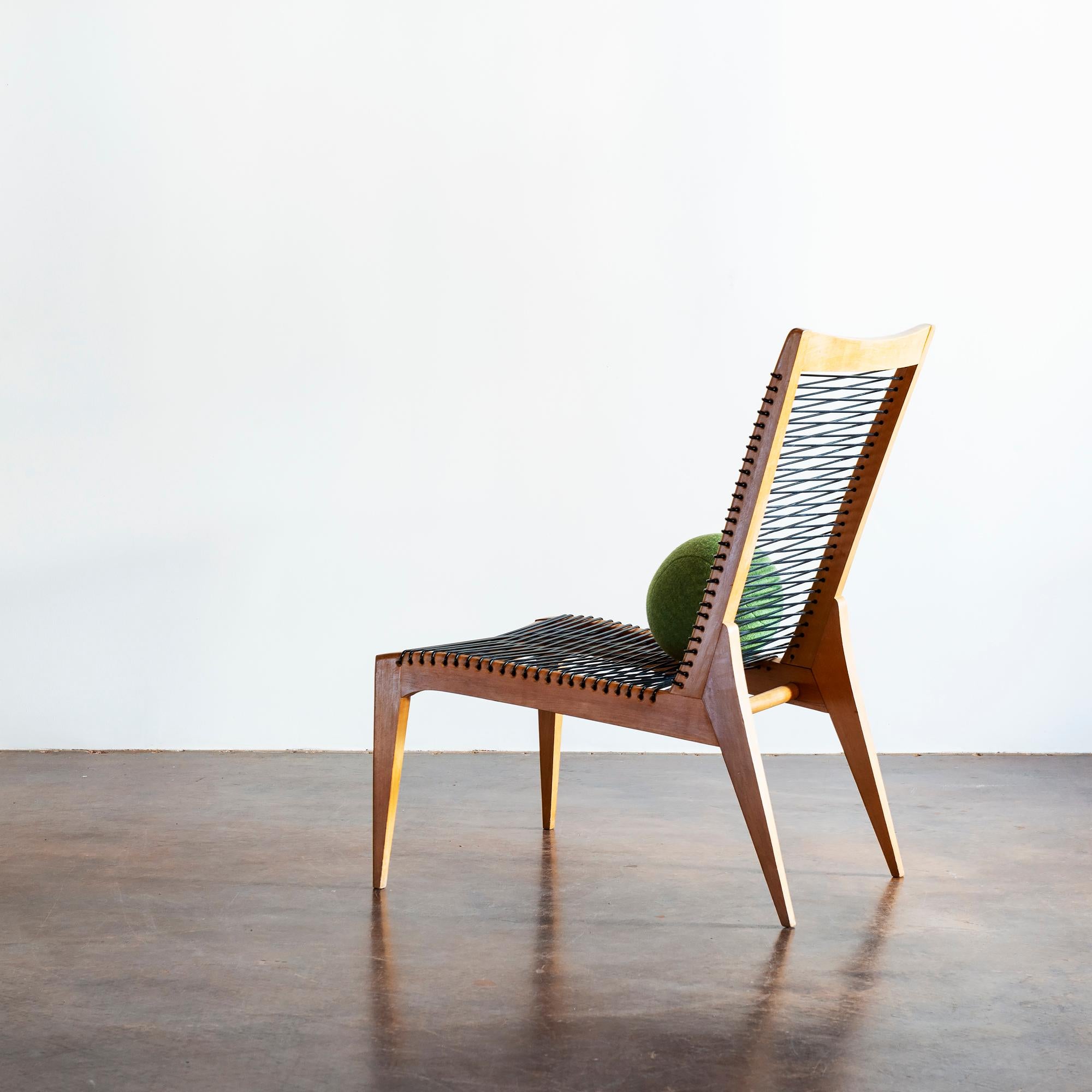 Paar Louis Sognot Lounge Chairs:: Frankreich:: 1950er Jahre (Mitte des 20. Jahrhunderts)