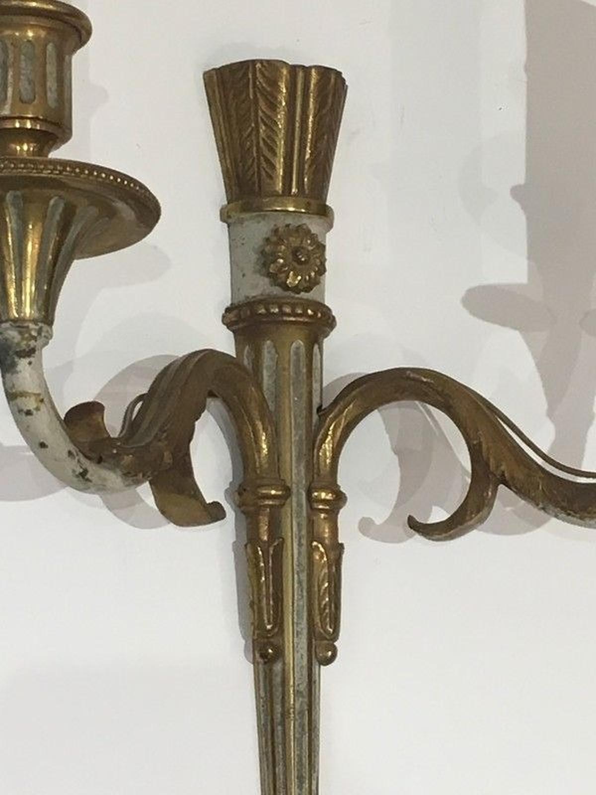 French Pair of Louis the 16th Bronze and White Painted Wall Sconces For Sale