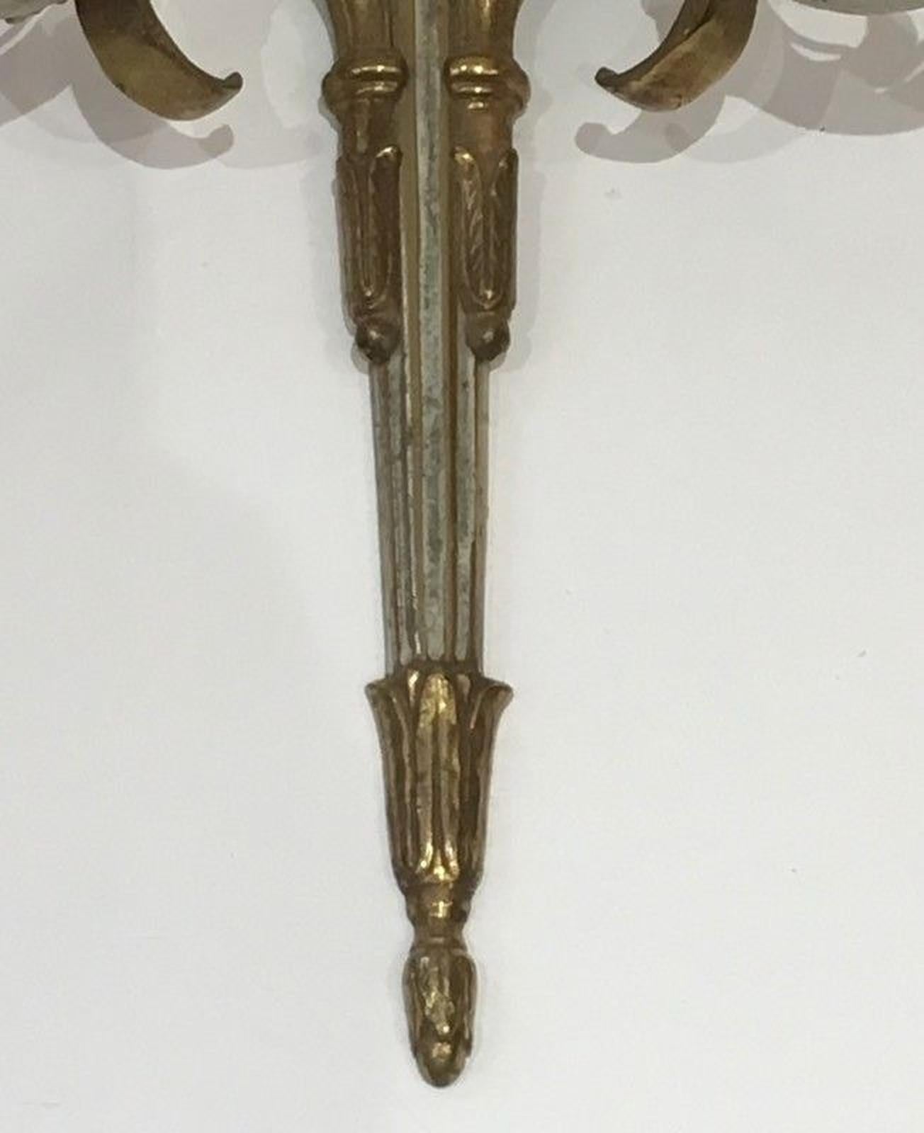 Pair of Louis the 16th Bronze and White Painted Wall Sconces For Sale 1