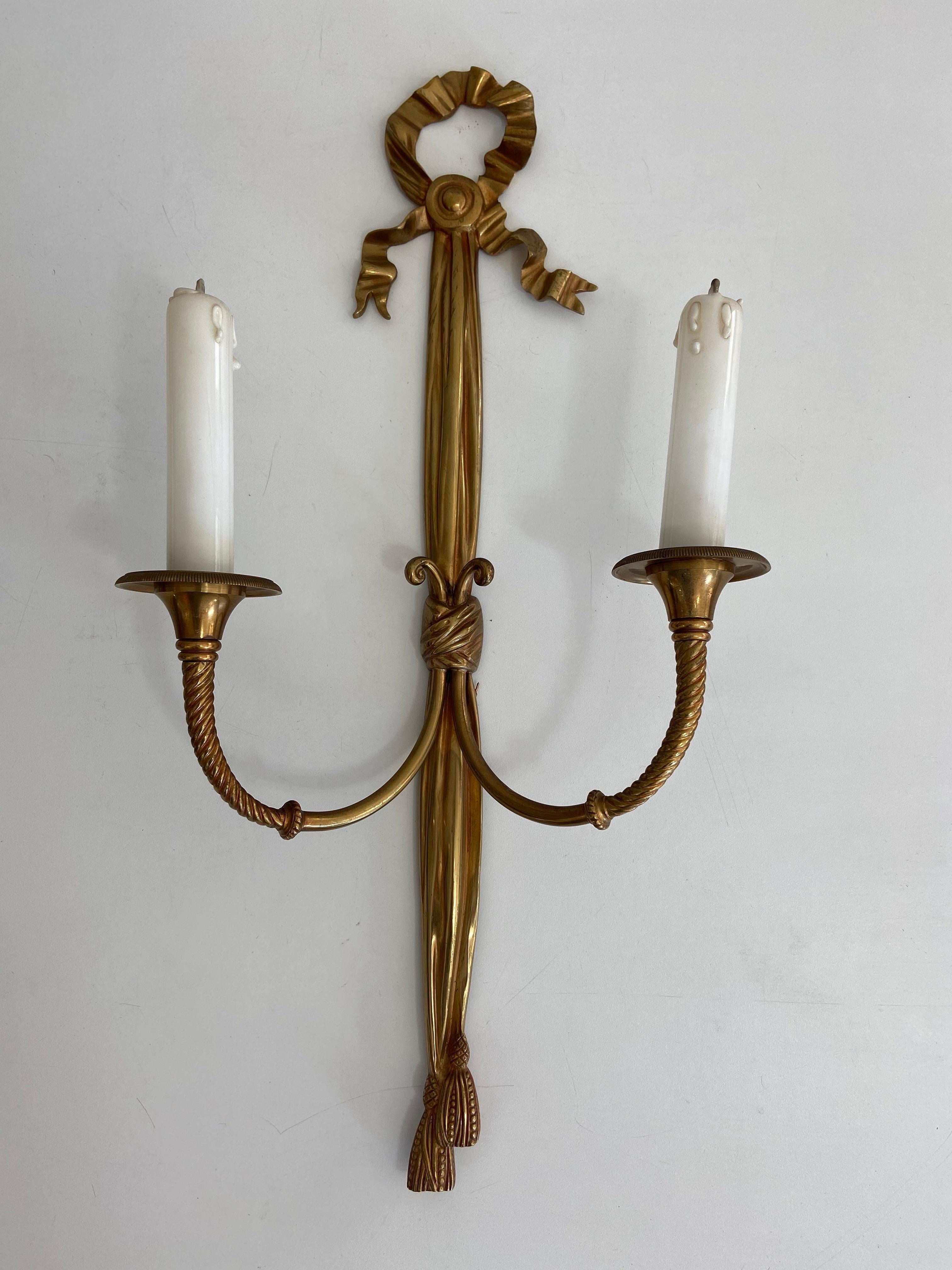 Pair of Louis the 16th Bronze Wall Lights In Good Condition For Sale In Marcq-en-Barœul, Hauts-de-France