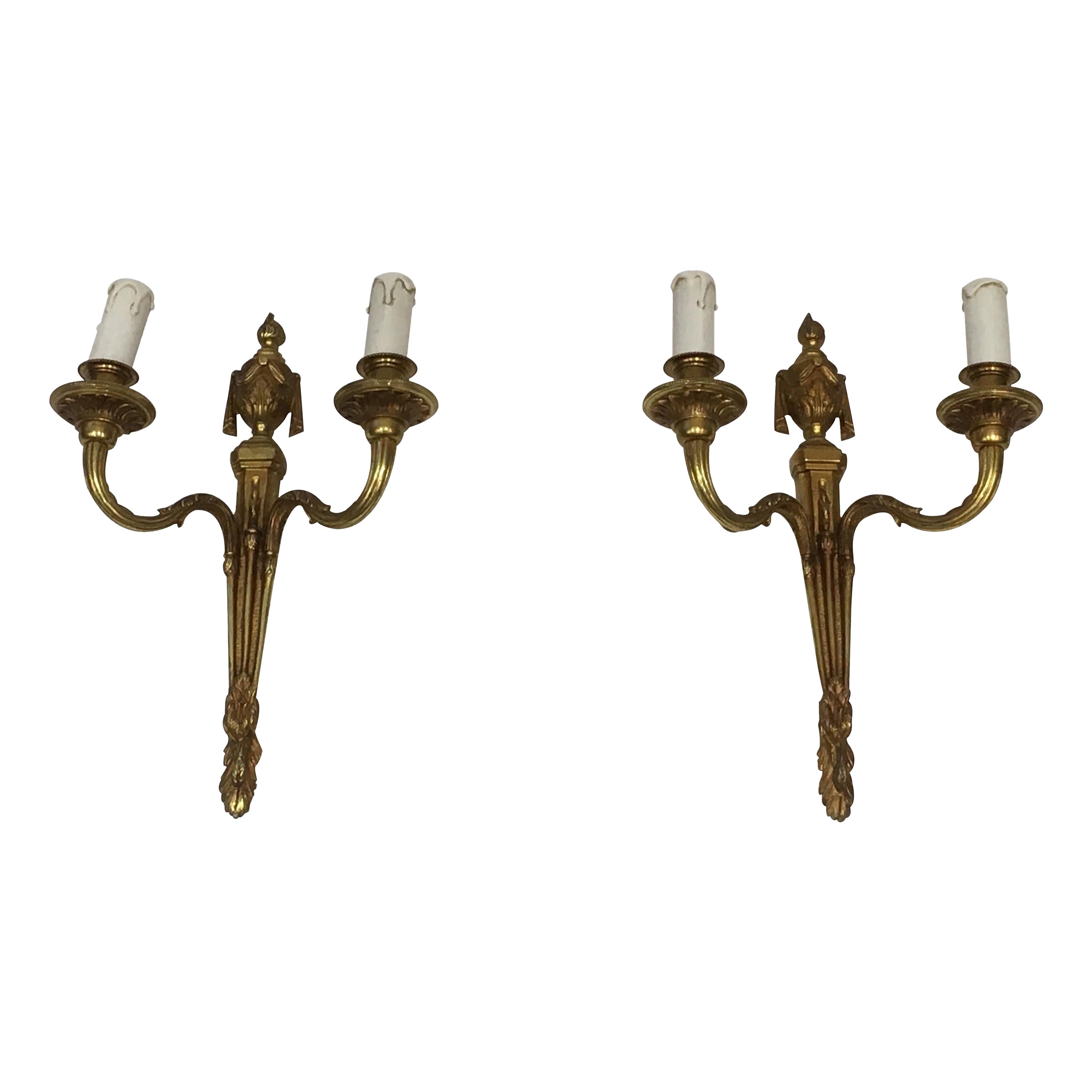 Coppia di appliques in bronzo in stile Luigi XVI secolo, Francia, circa 1940