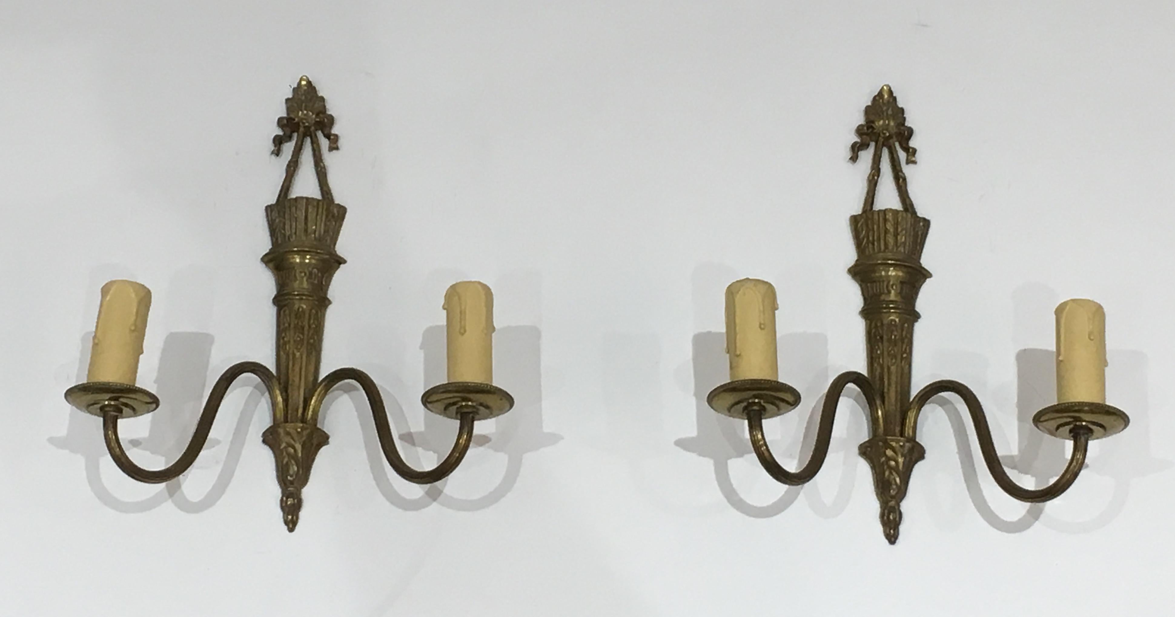 Pair of Louis The 16th Style Bronze Wall Sconces with Quiver and Ribbons For Sale 5