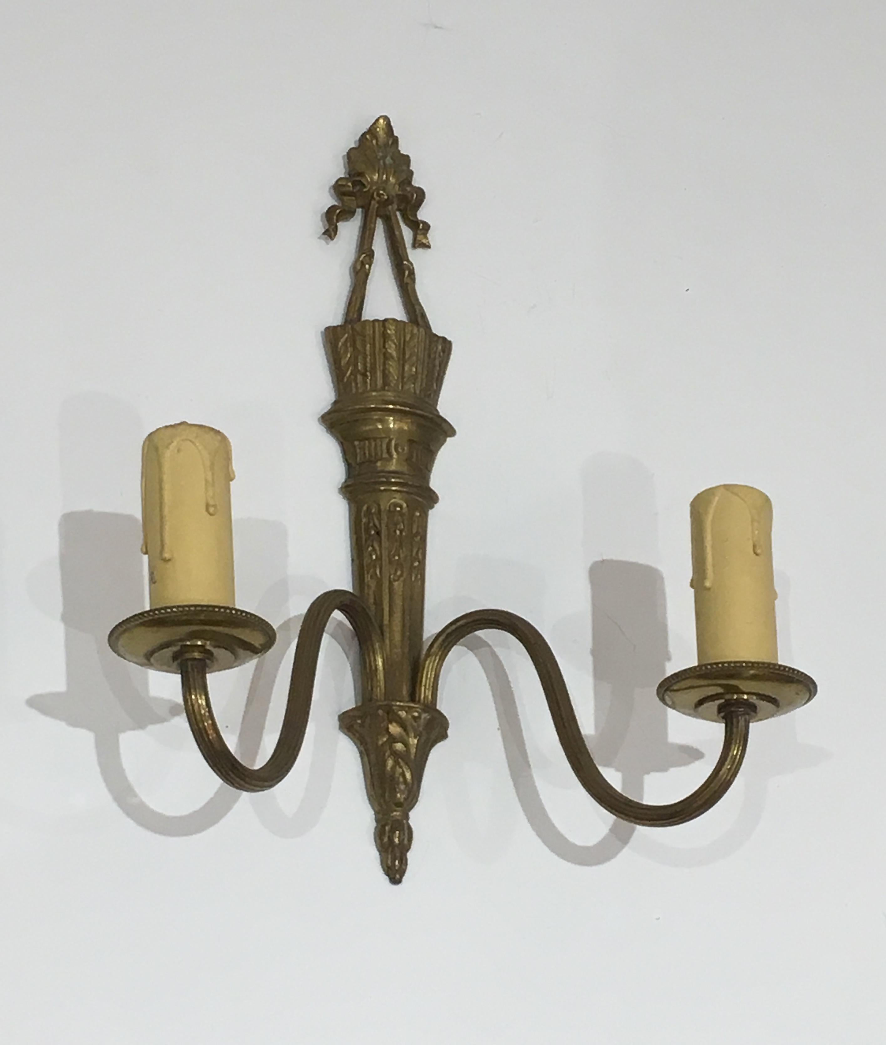 Louis XVI Pair of Louis The 16th Style Bronze Wall Sconces with Quiver and Ribbons For Sale