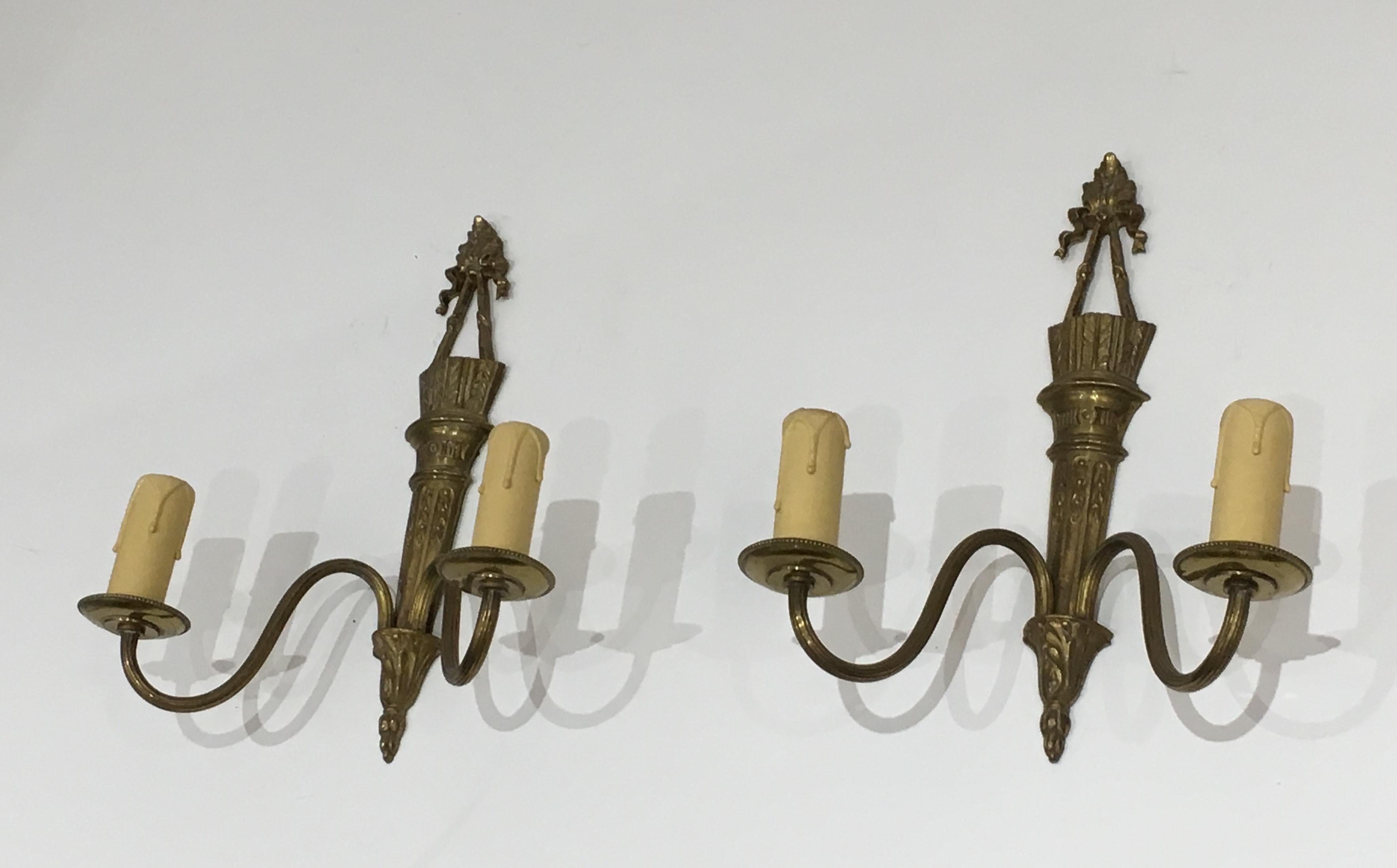 Pair of Louis The 16th Style Bronze Wall Sconces with Quiver and Ribbons For Sale 2