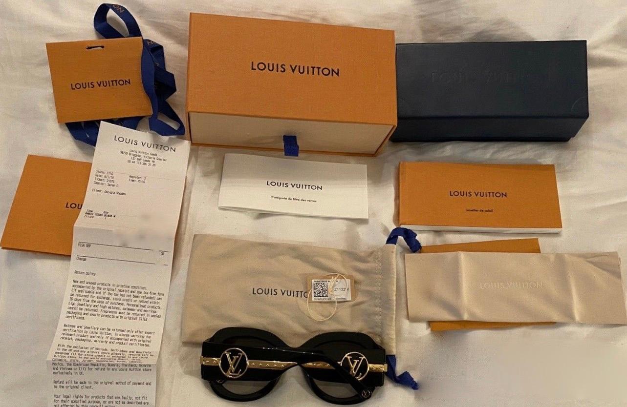 Paar Louis Vuitton Paris Texas-Sonnenschirme, authentisch, mit Etuiverpackung, Etc (Schwarz) im Angebot