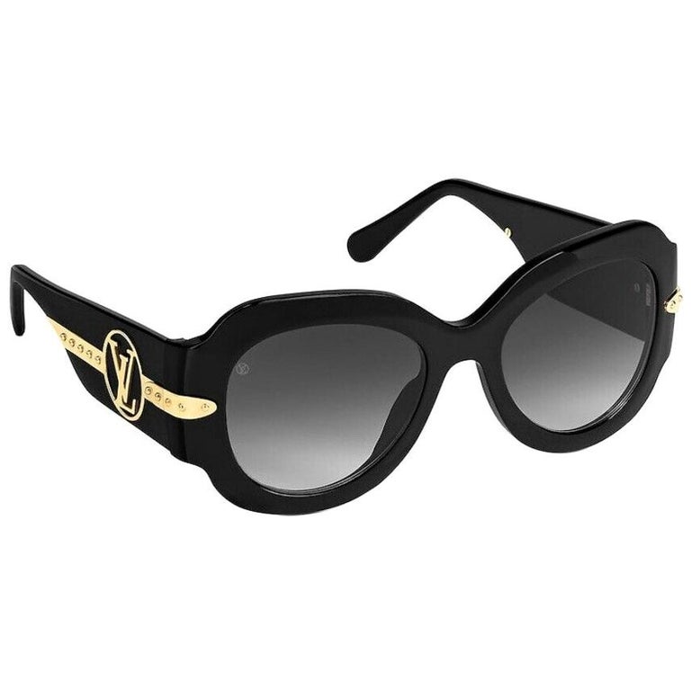 Sold at Auction: LOUIS VUITTON Acetate White Sunglasses