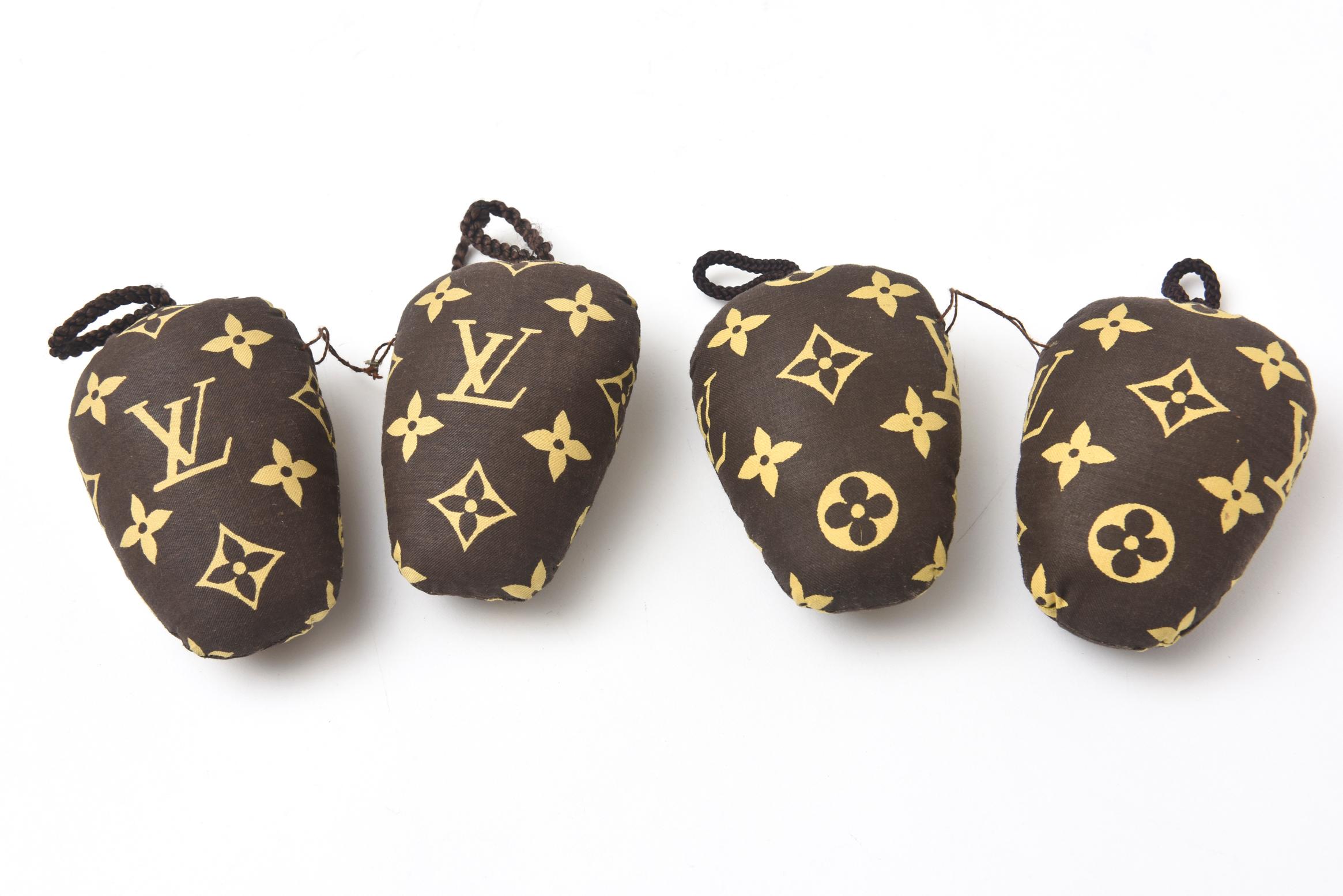 Black Vintage Louis Vuitton French Shoe Bags With Shoe Stuffers 70's Pair Of For Sale