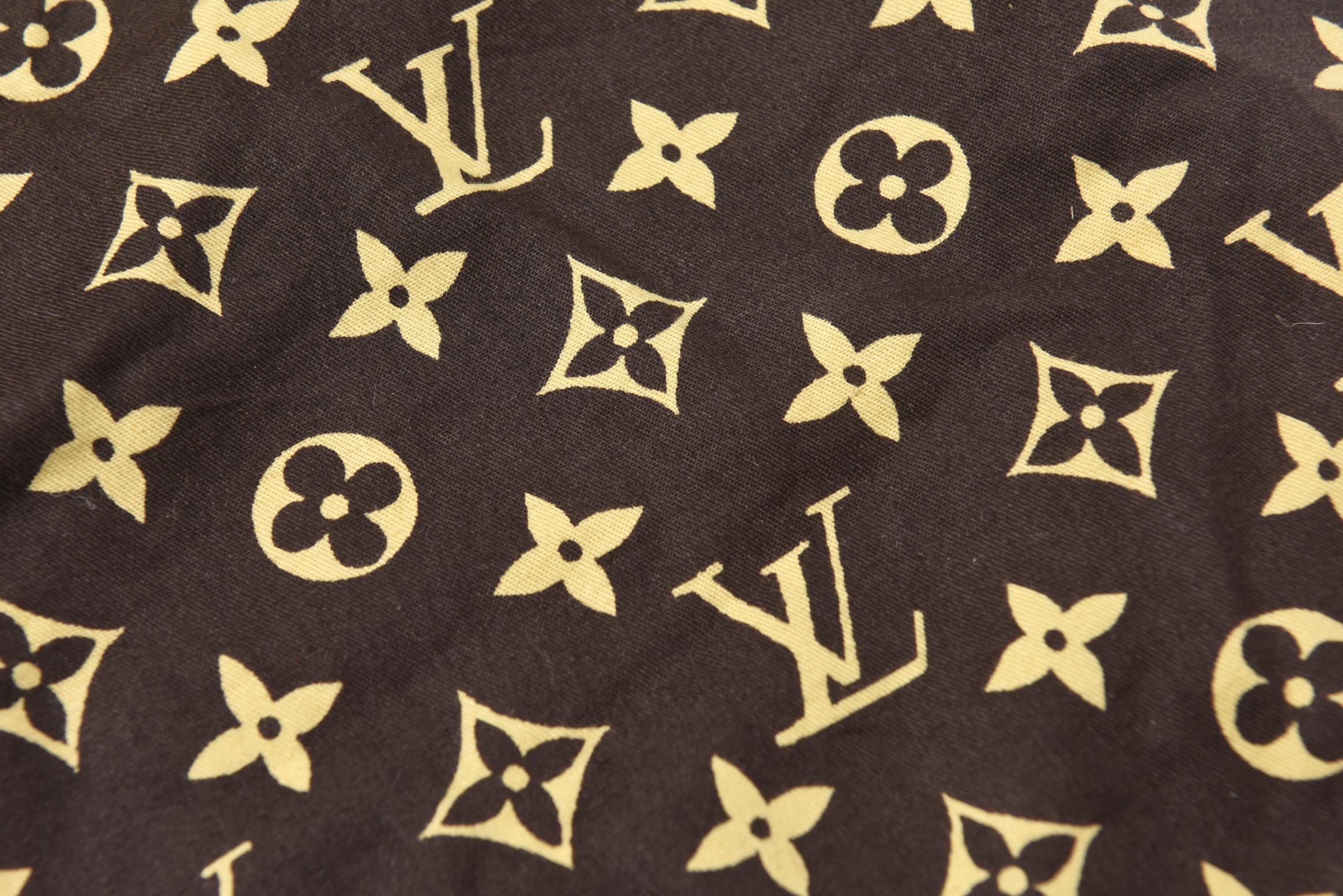 Vintage Louis Vuitton French Shoe Bags With Shoe Stuffers 70's Pair Of For Sale 1
