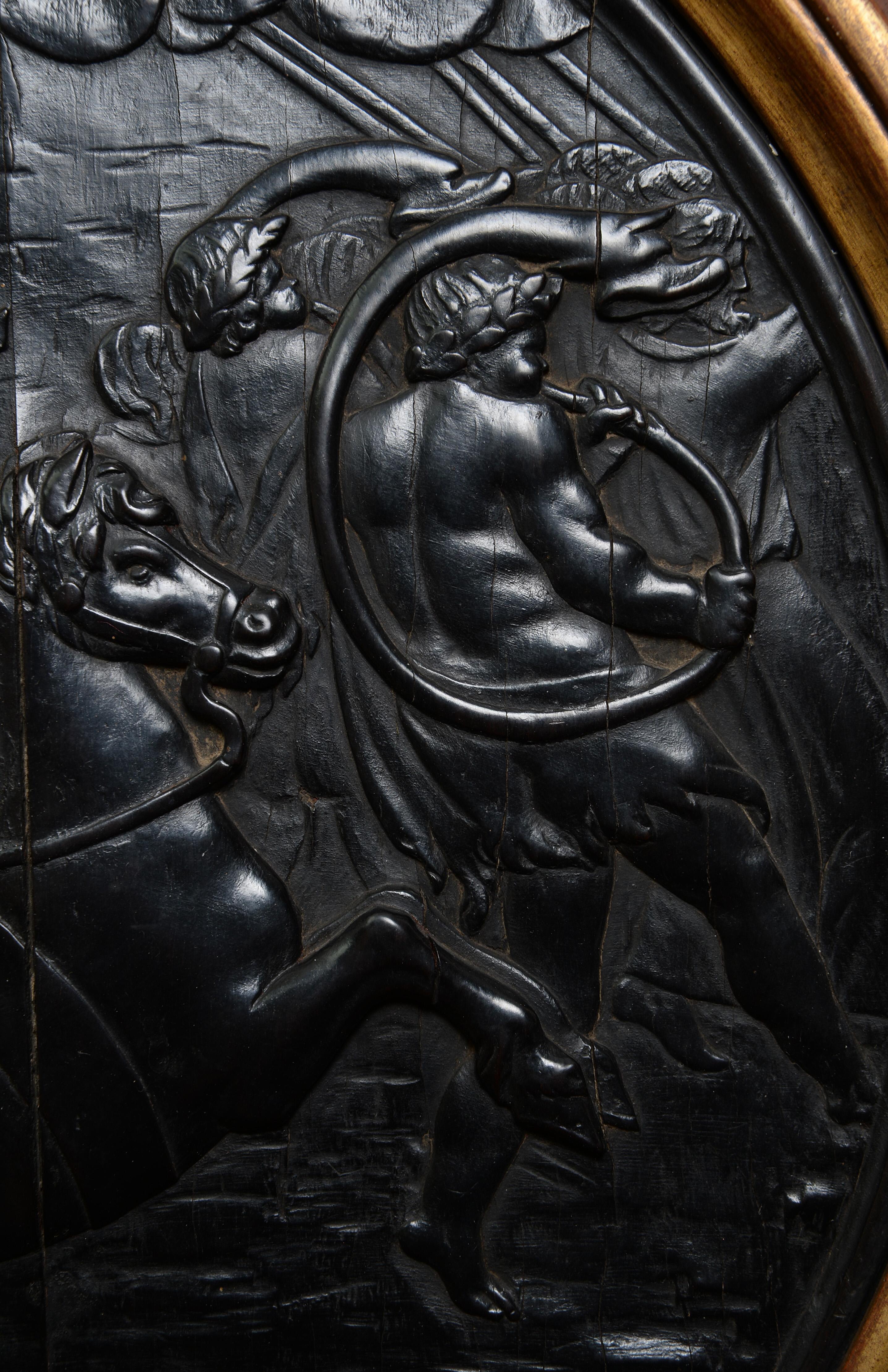 Paire de tonneaux Louis XIII sculptés en ébène en vente 1