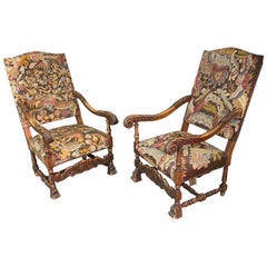 Deux fauteuils de style Louis XIII, datant d'environ 1900