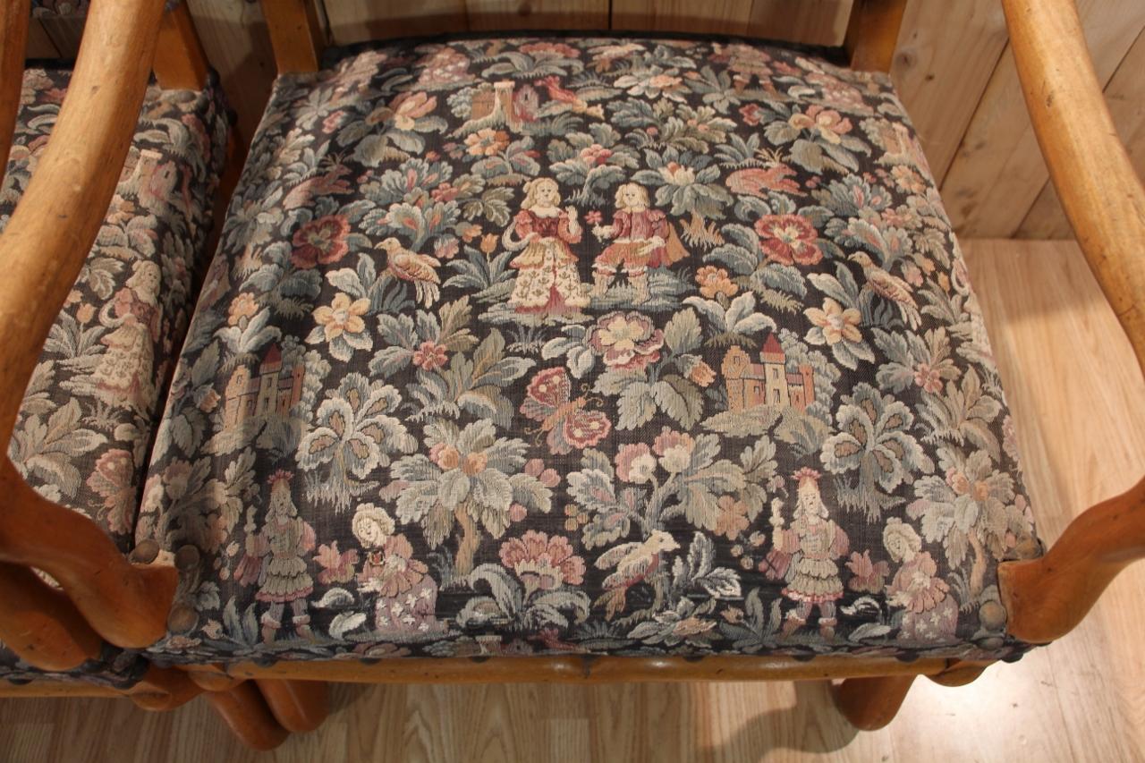 Paar Sessel im Louis XIII-Stil aus Schafsknochen, Nadelspitze und Wandteppich im Angebot 2