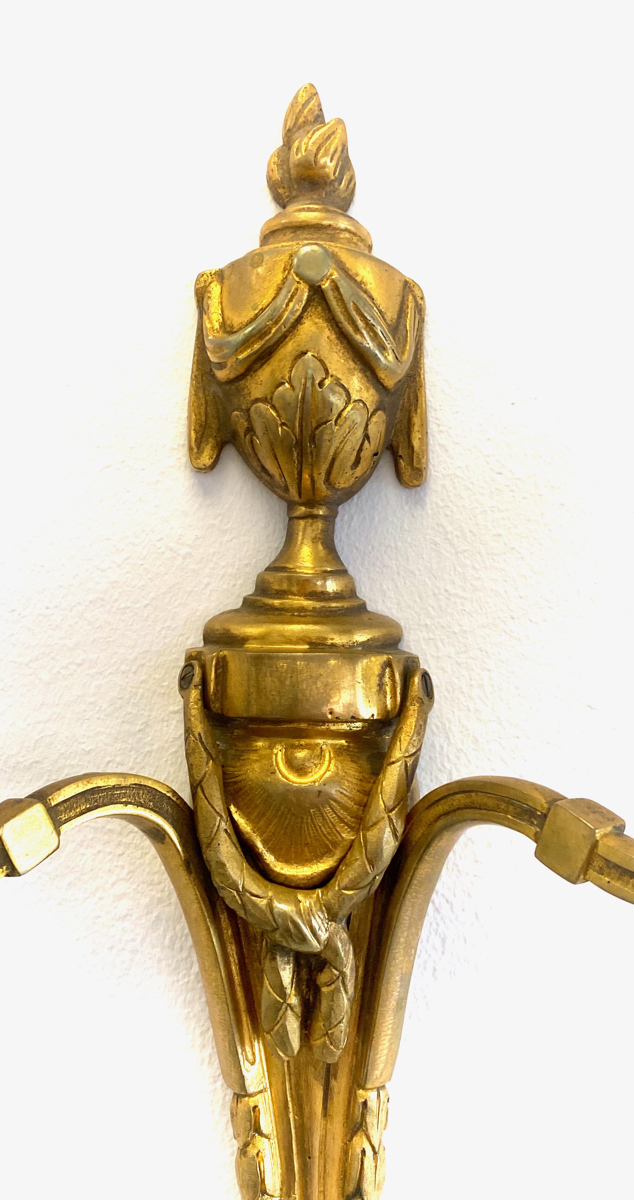 Coppia di appliques Luigi XIV in bronzo del 1850 ca. In condizioni buone in vendita a Klintehamn, SE