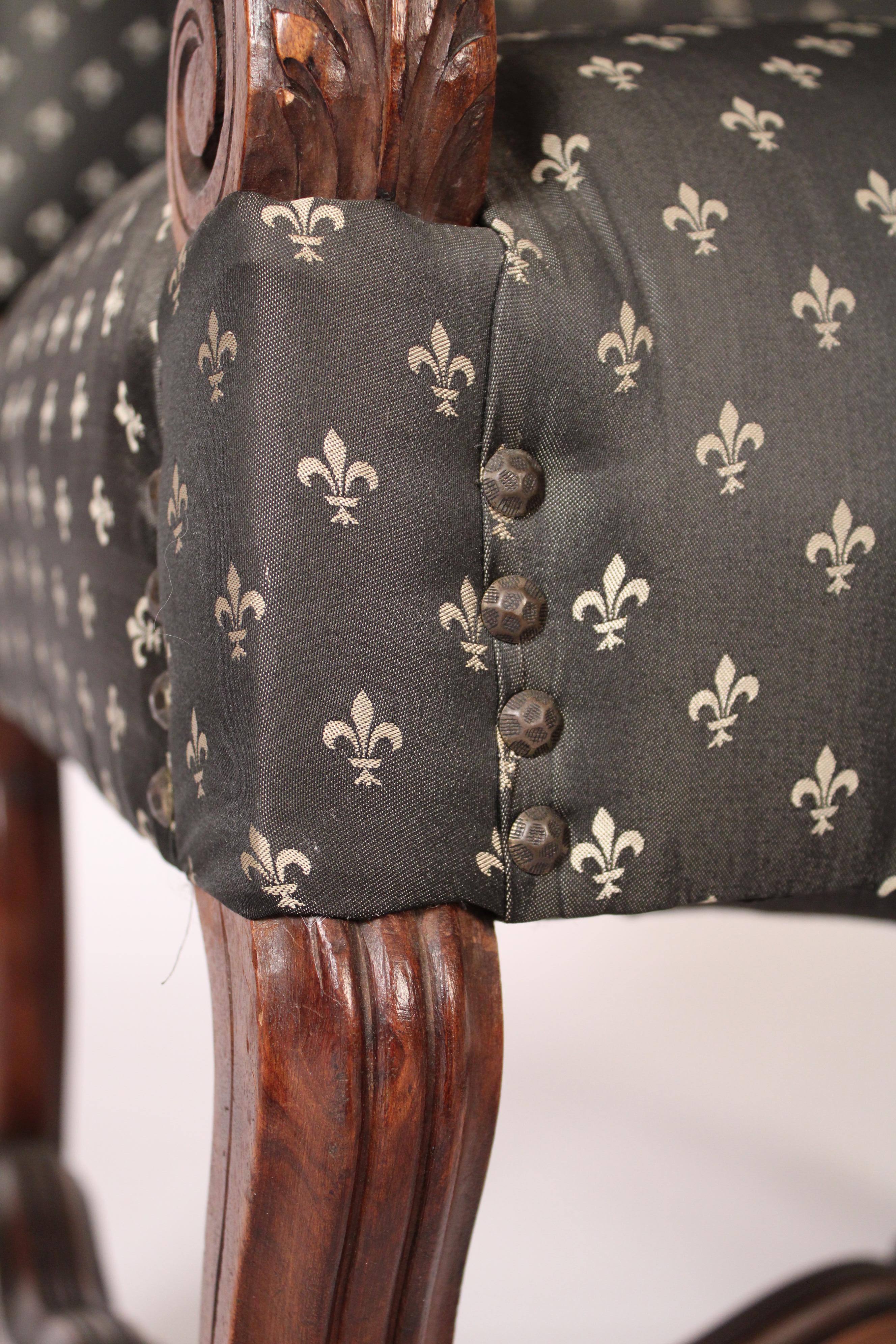 Paar Sessel mit hoher Rückenlehne im Stil Louis XIV im Angebot 7