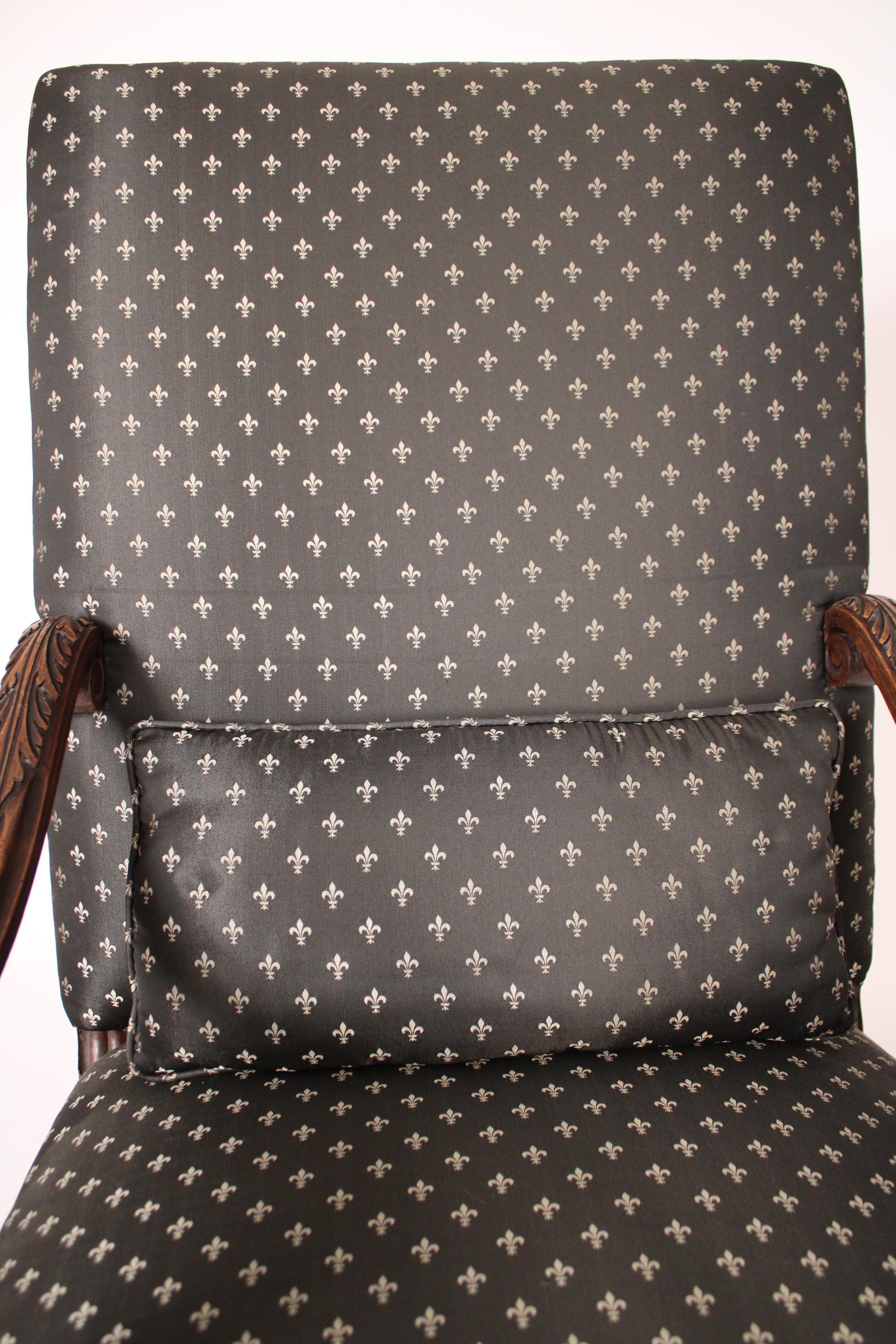 Coppia di poltrone con schienale alto in stile Luigi XIV in vendita 9