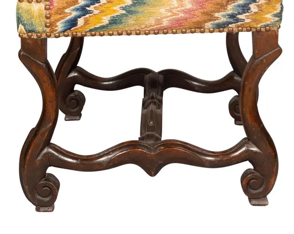 Pareja de sillones Luis XIV de nogal Nogal en venta