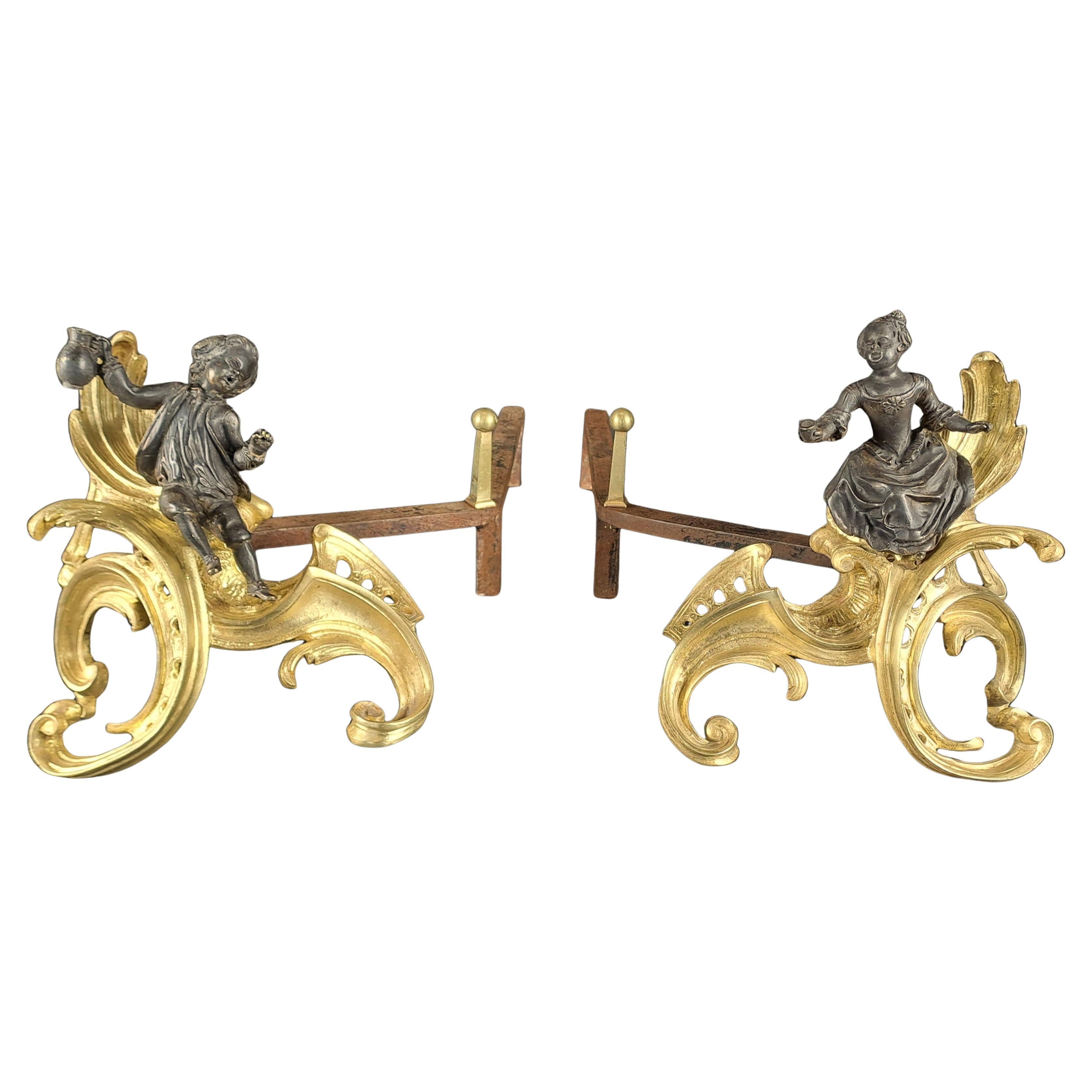 Pareja De Andirones Luis XV De Bronce Dorado Patinado Negro en venta