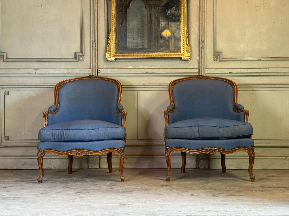 Pair of Louis XV armchairs in moulded and carved beech, 18th century en venta 6