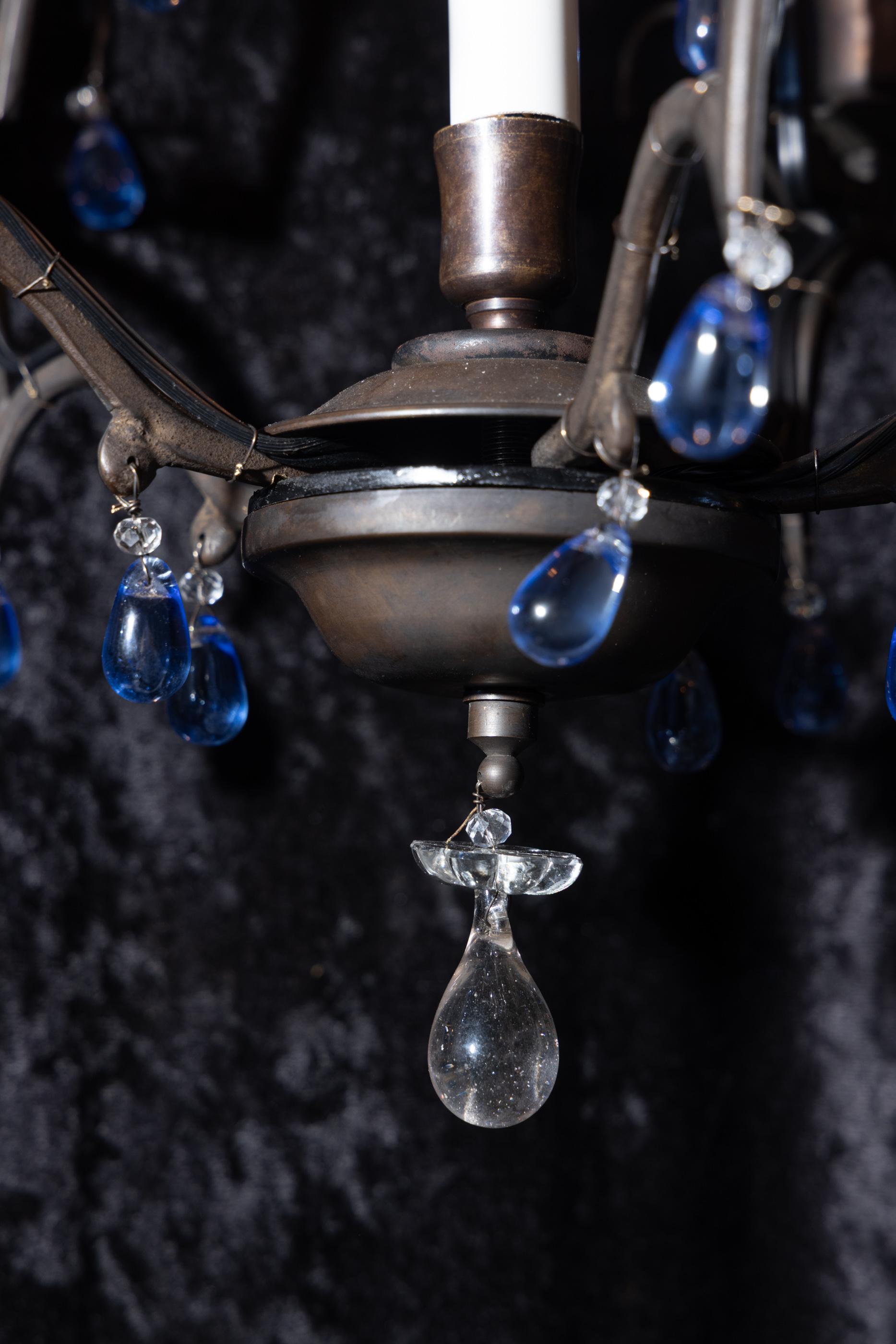 Bronze Paire de lustres Louis XV en bronze à raisins bleus, Italie, milieu du 20e siècle en vente