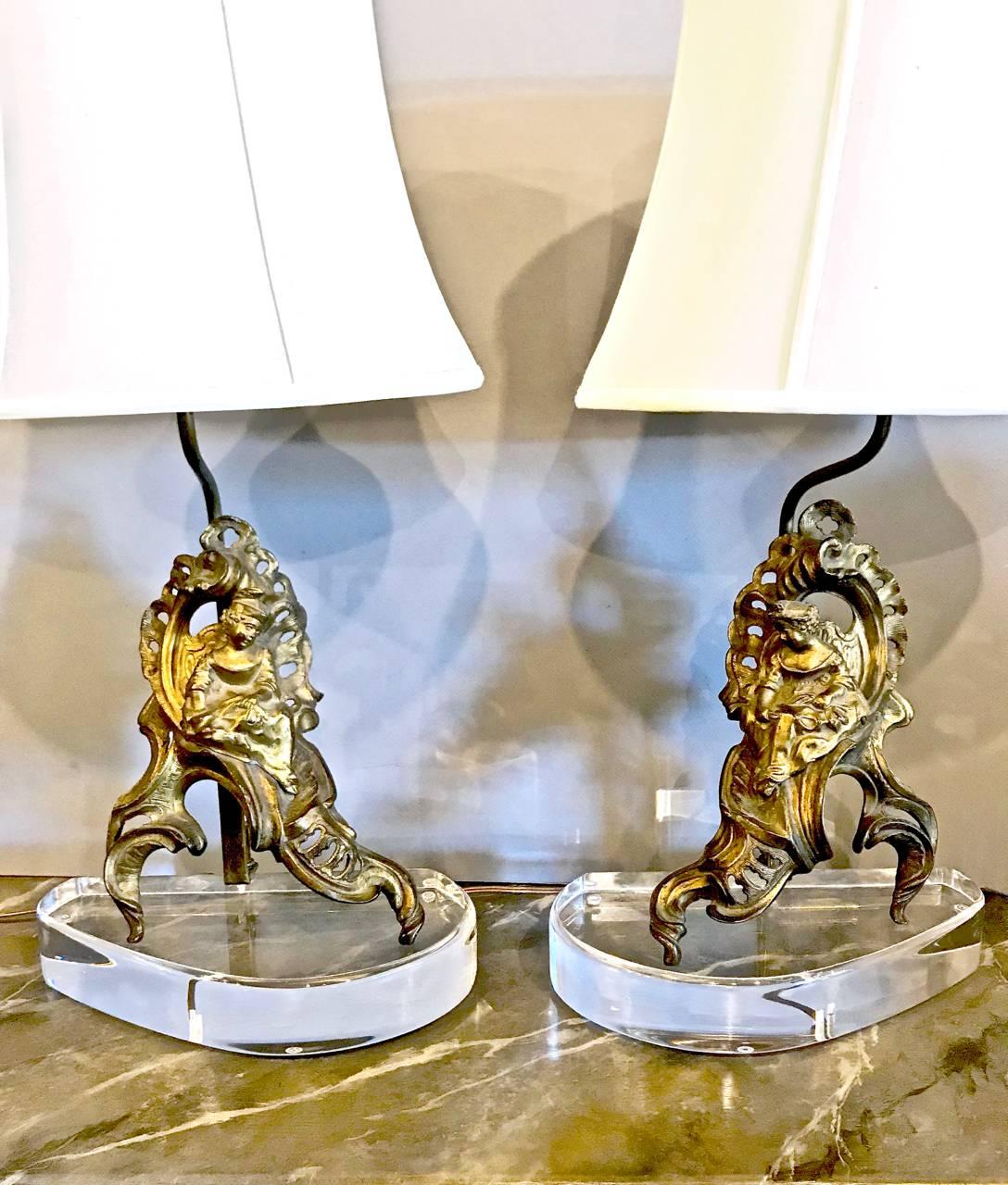 Paar figurale Louis XV-Lampen aus Bronze, 18. Jahrhundert im Angebot 5