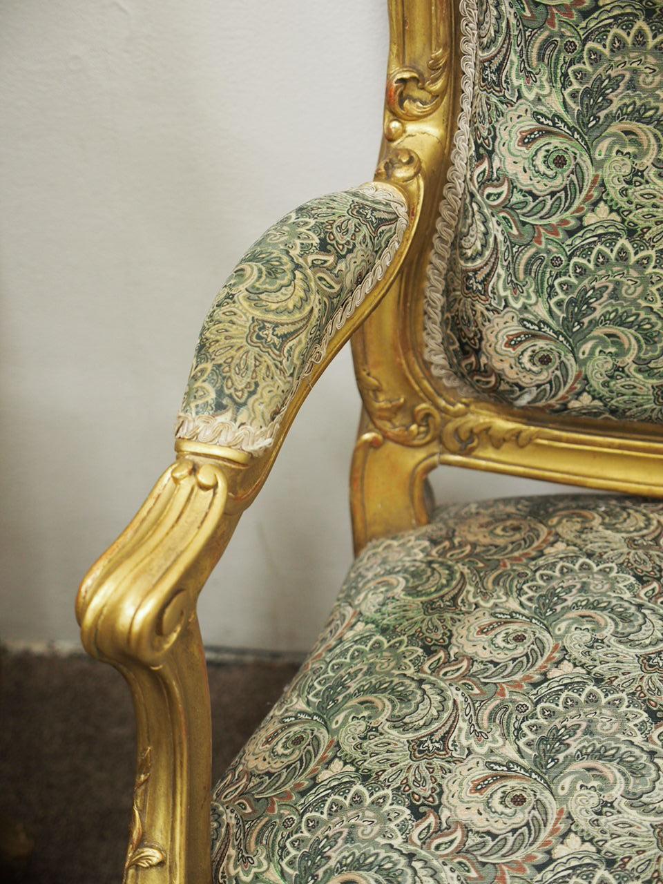Pair of Louis XV Carved and Giltwood Armchairs In Good Condition For Sale In Edinburgh, GB