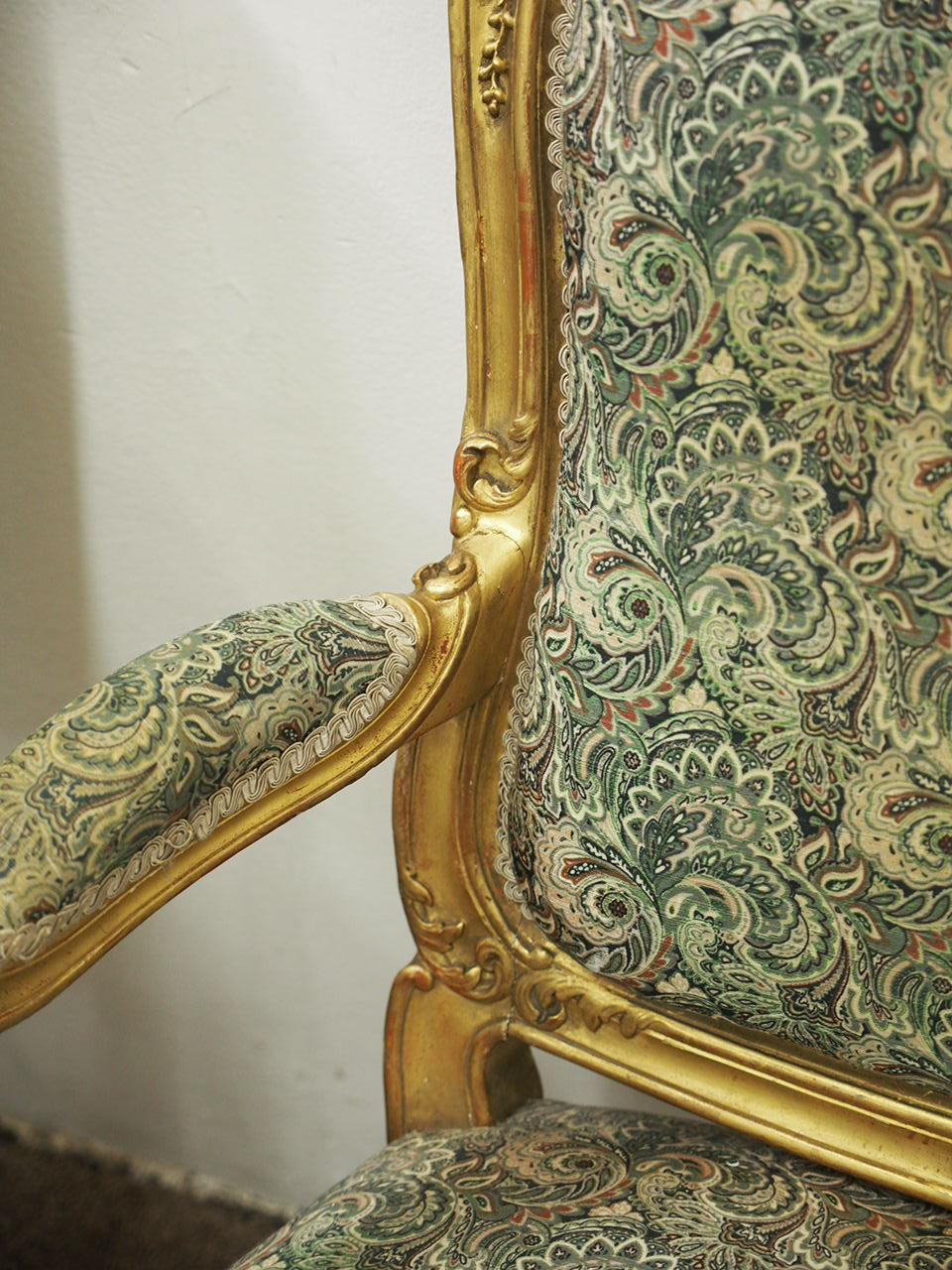 Pair of Louis XV Carved and Giltwood Armchairs For Sale 1
