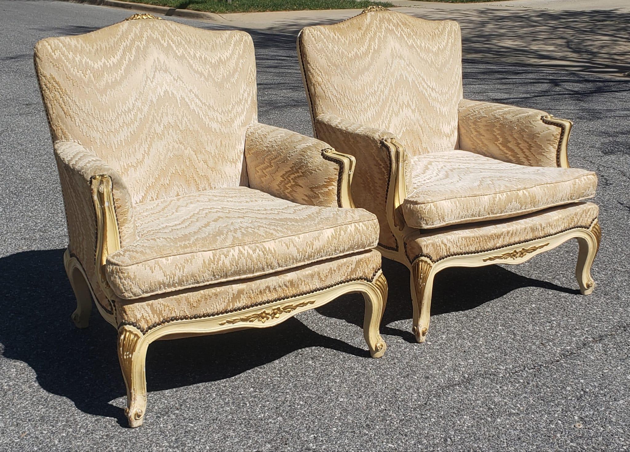 Pair of Louis XV Carved, Parcel Gilt and Upholstered Bergere Chairs For Sale 2