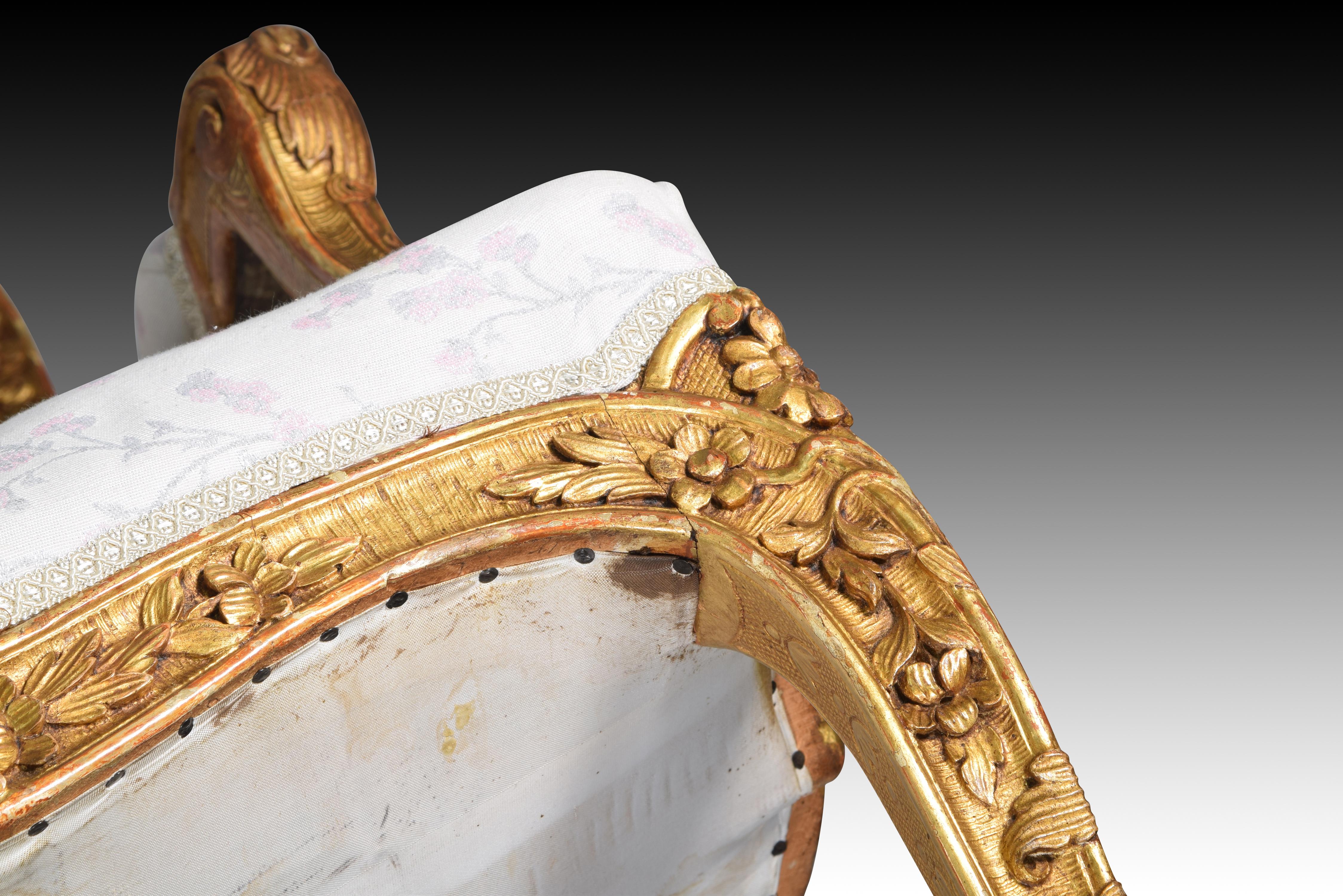 Pair of Louis XV chairs or armchairs. Possibly France, 18th century 5