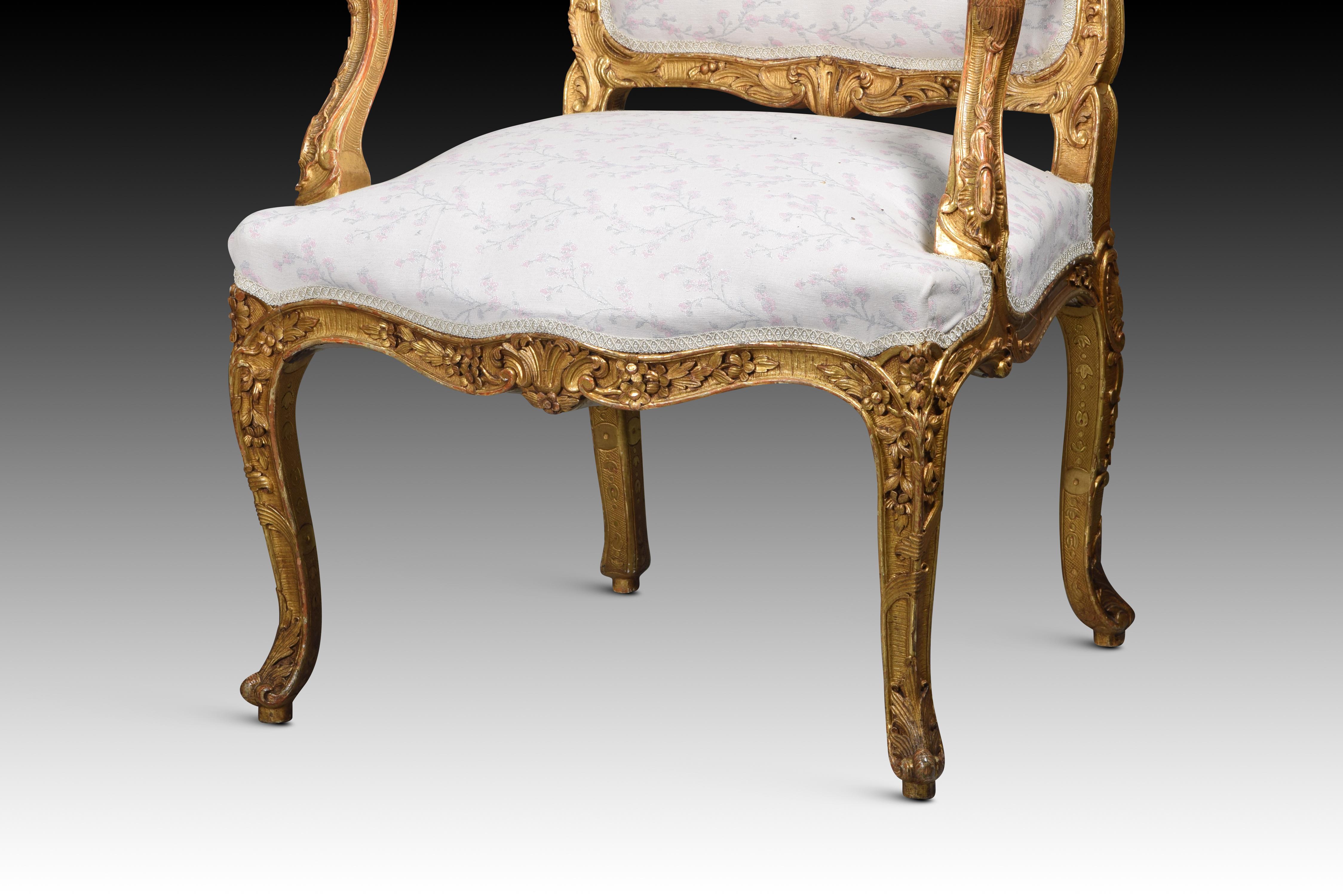Rococo Pair of Louis XV chairs or armchairs. Possibly France, 18th century