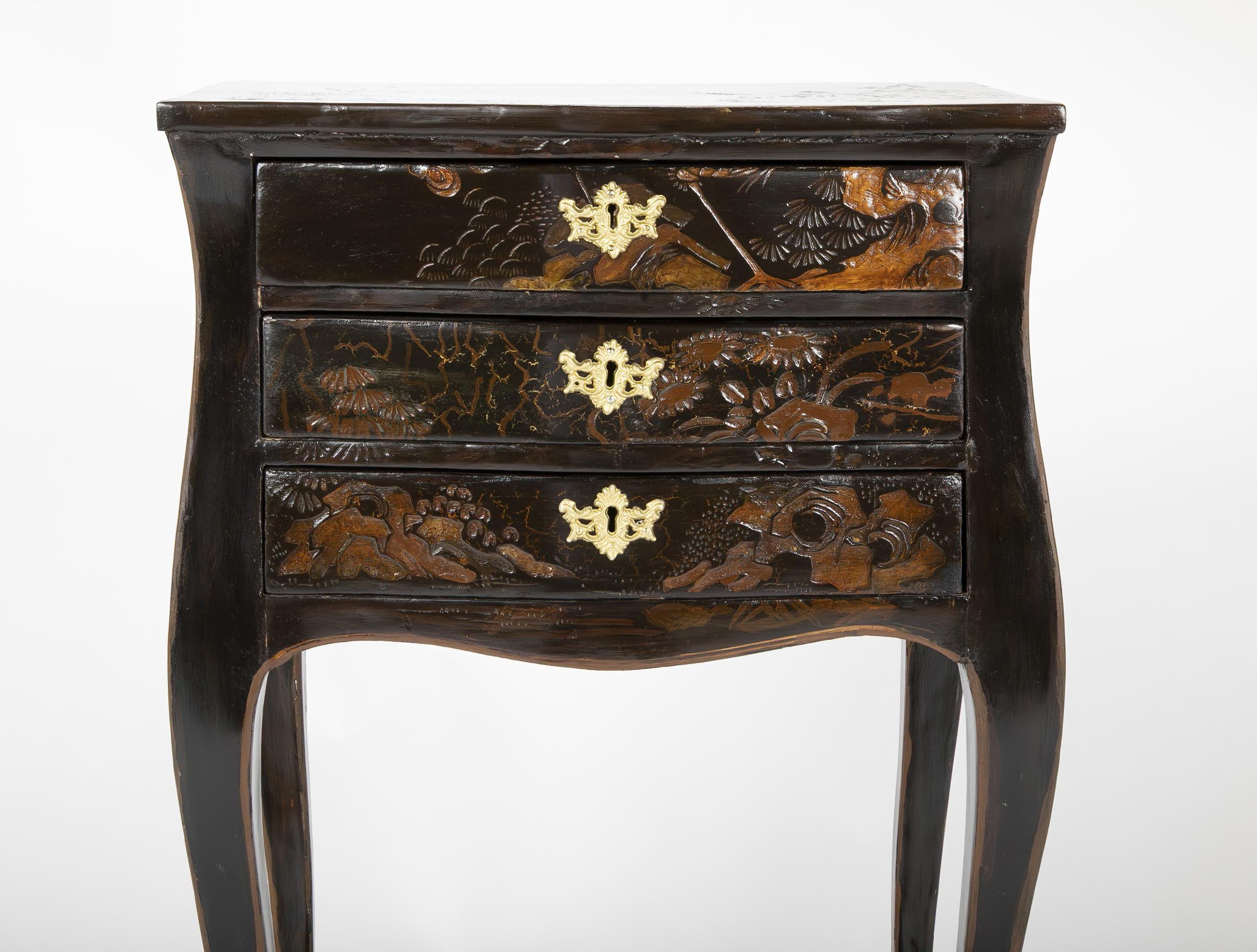 Pair of Louis XV Chinoiserie Petit Commodes 3