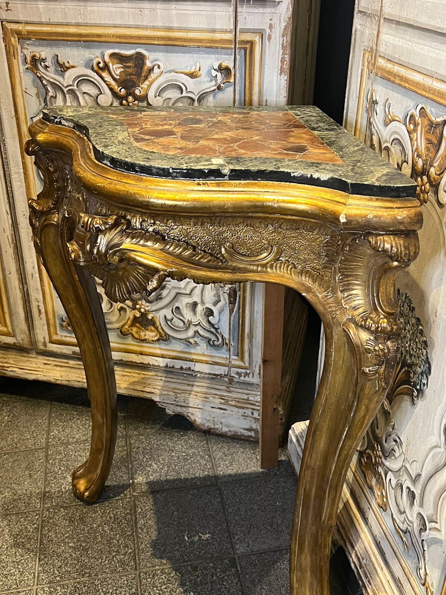 Pair of Louis XV Consoles In Good Condition For Sale In Firenze, IT