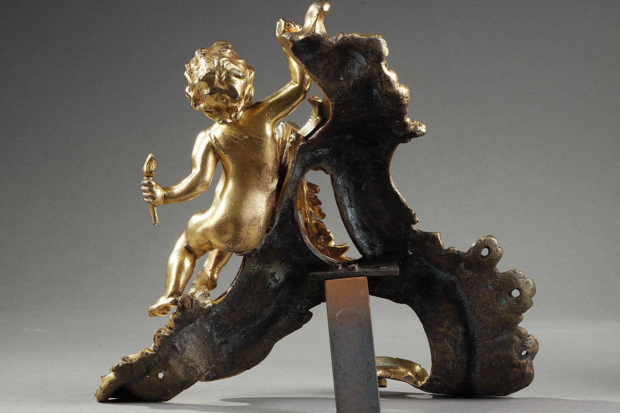 Paar vergoldete Bronze-Andirons aus Louis XV im Angebot 11