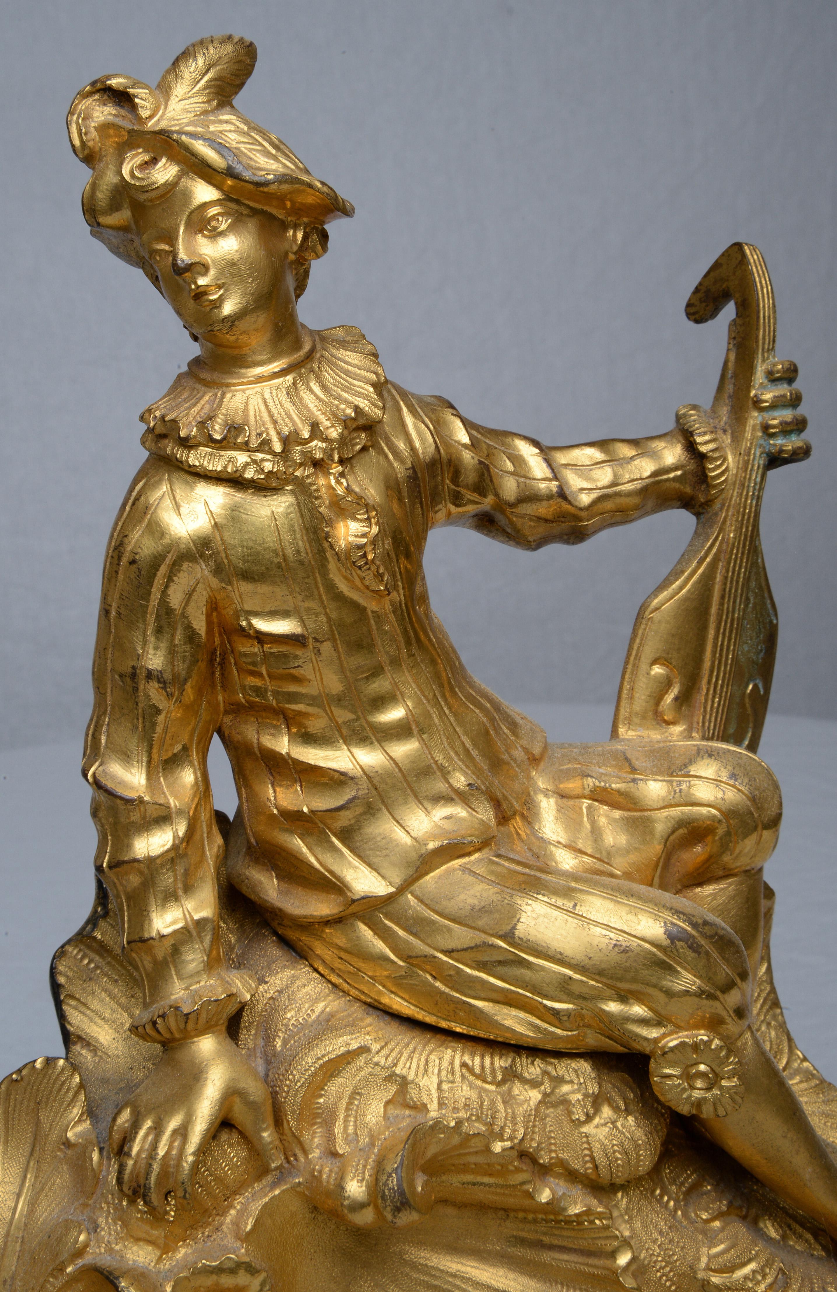 Paire de chenets figuratifs Louis XV en bronze doré Bon état - En vente à Kittery Point, ME