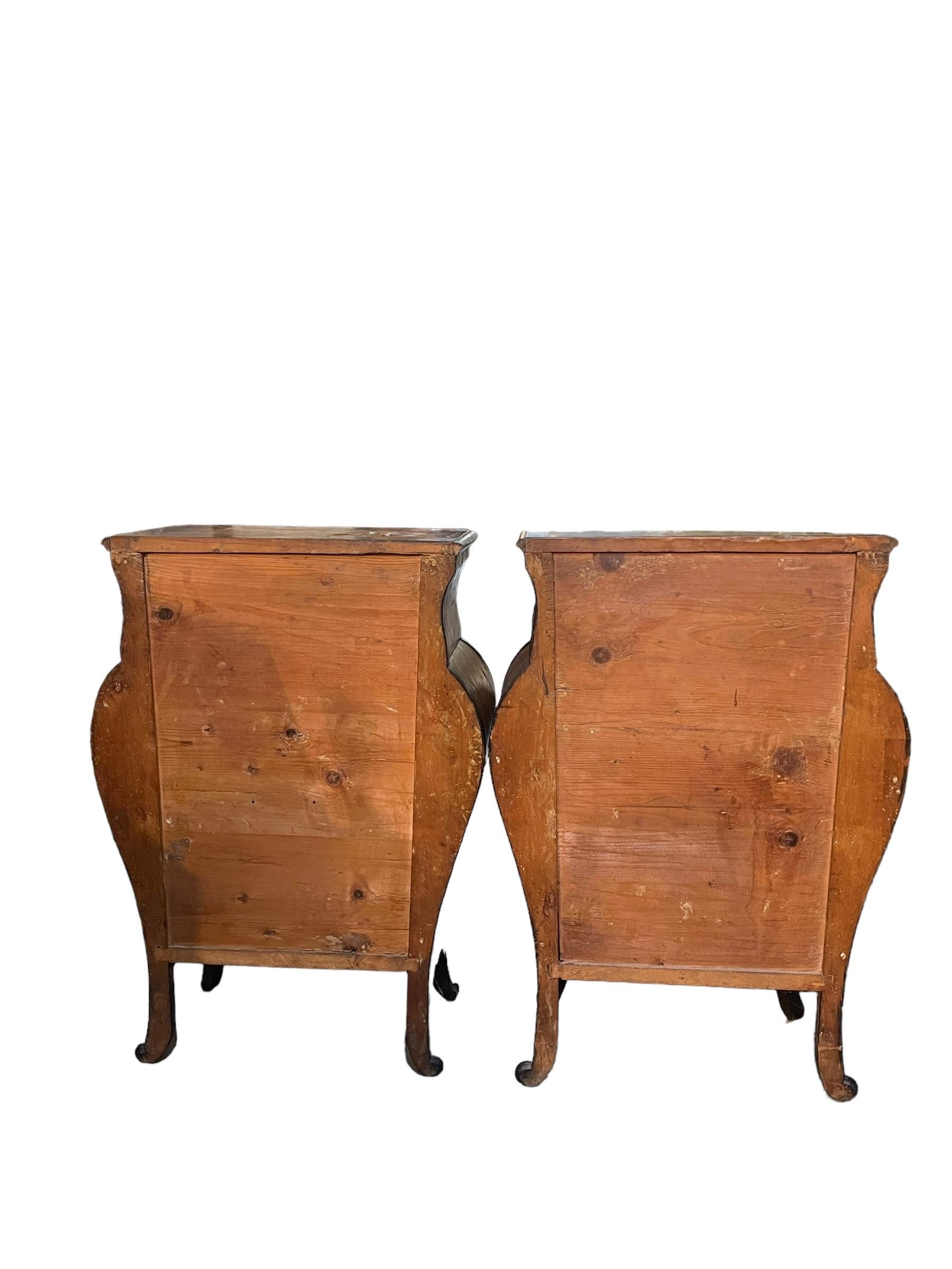 Wood Pair of Louis XV Lombard bedside tables For Sale
