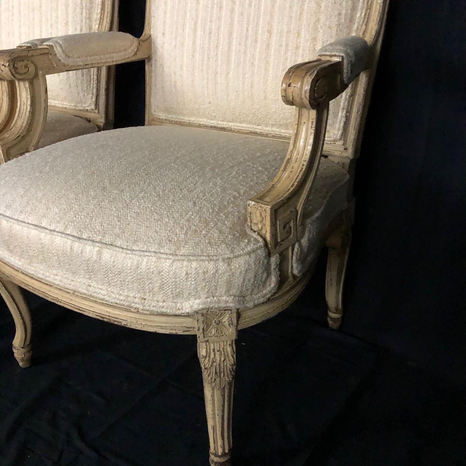 Pair of Louis XV Neoclassical Style Cream Painted French Bergere Arm Chairs For Sale 5