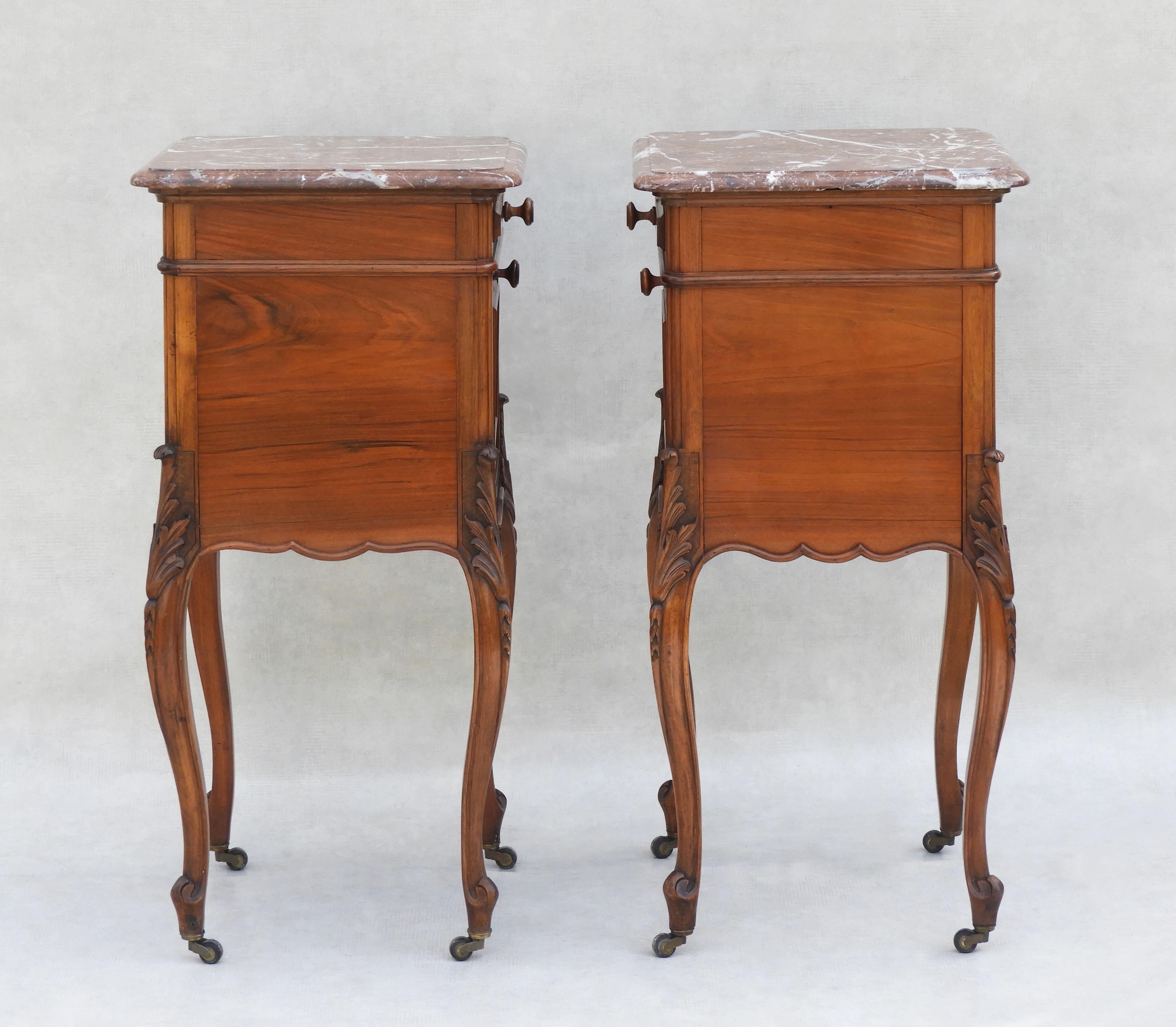 Pair of Louis XV Nightstands or Bed Side Cabinets C1900 France In Good Condition For Sale In Trensacq, FR