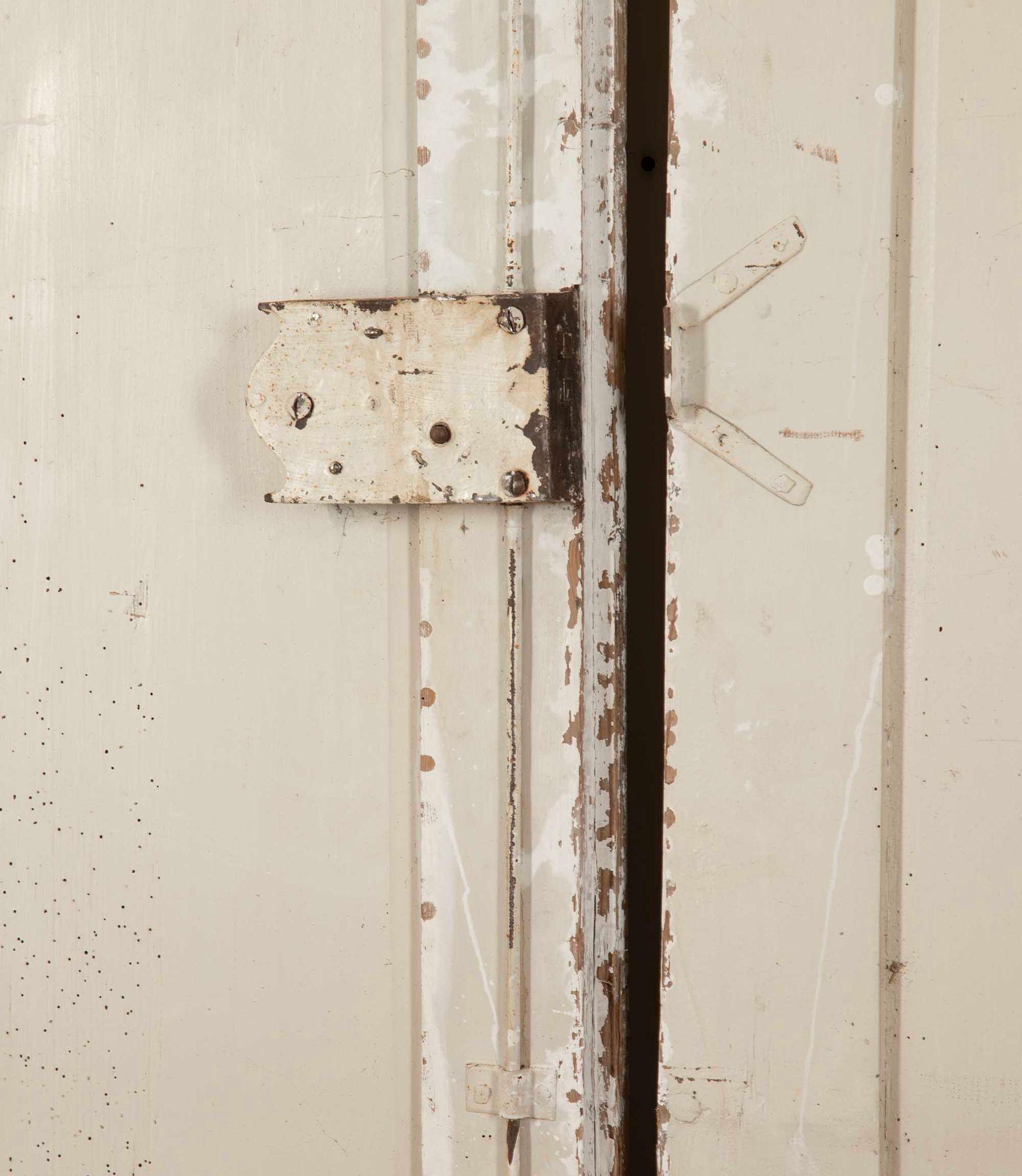 Pareja de Puertas de Época Luis XV con Paneles de Boiserie en Bastante bueno estado para la venta en Gloucestershire, GB