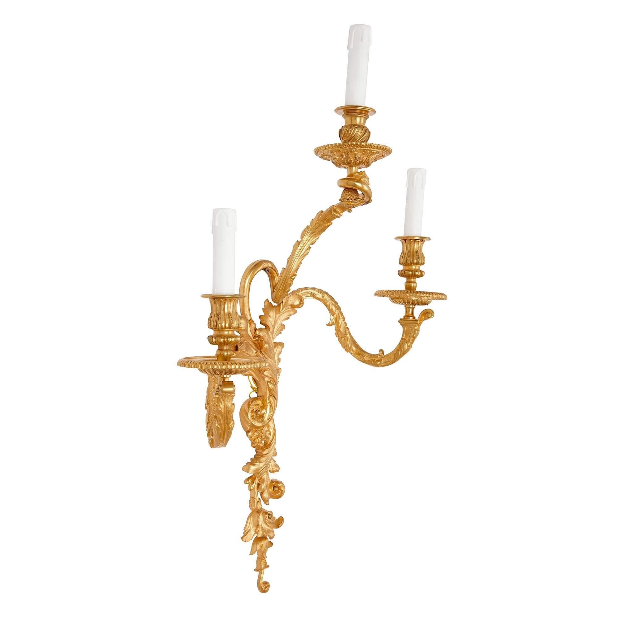 Pair of Louis XV Rococo Style Gilt Bronze Wall Sconces In Good Condition For Sale In London, GB